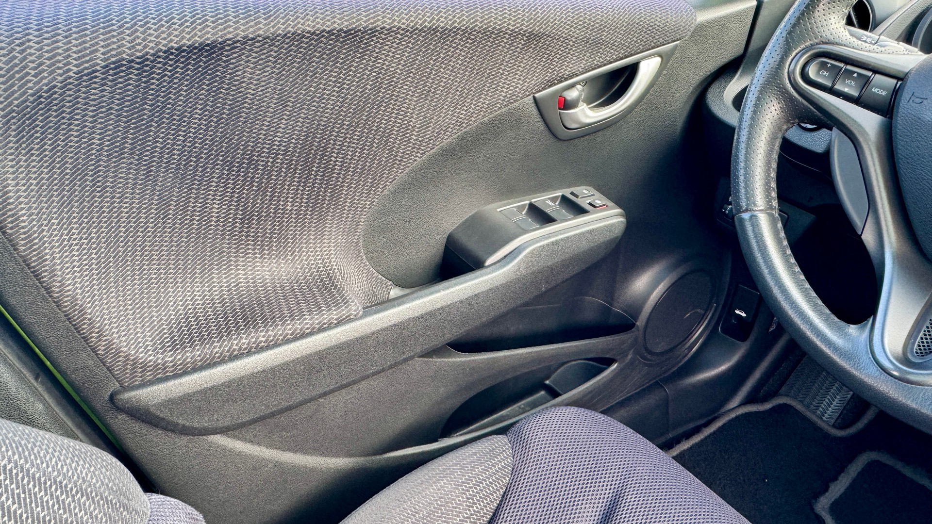HONDA Jazz 1.3i Hybrid Exclusive CVT-image-9