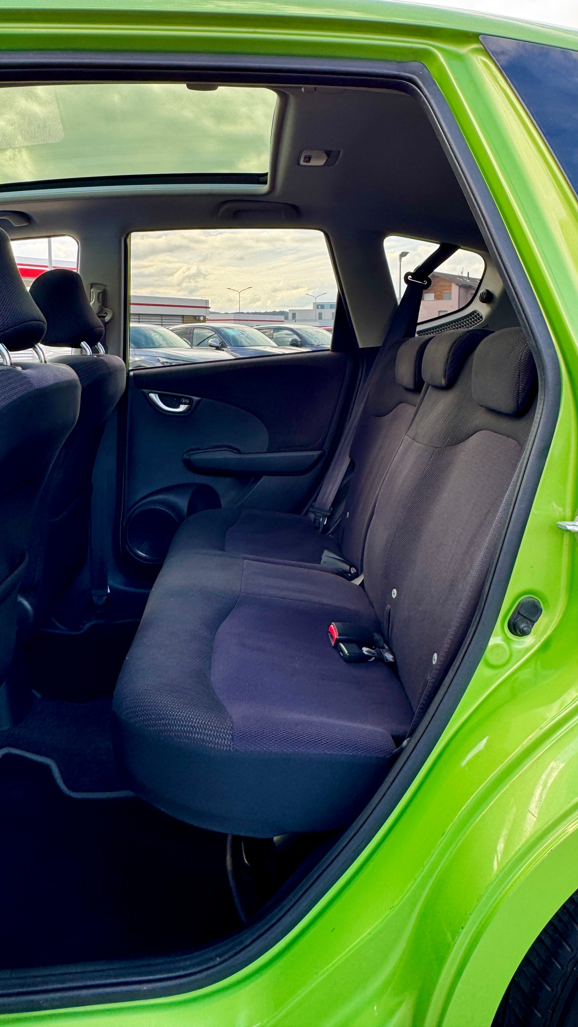 HONDA Jazz 1.3i Hybrid Exclusive CVT-image-17