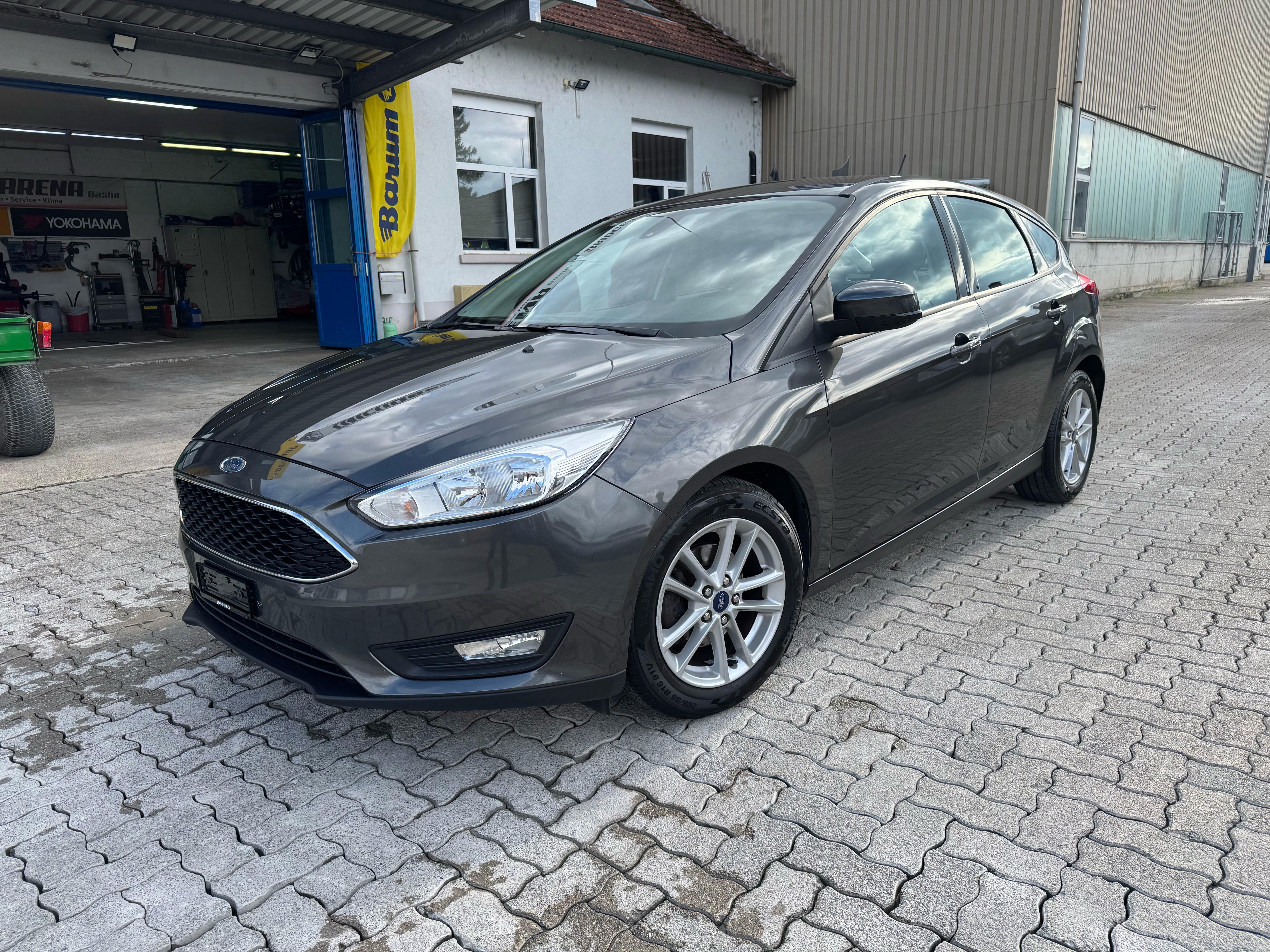 Car photo