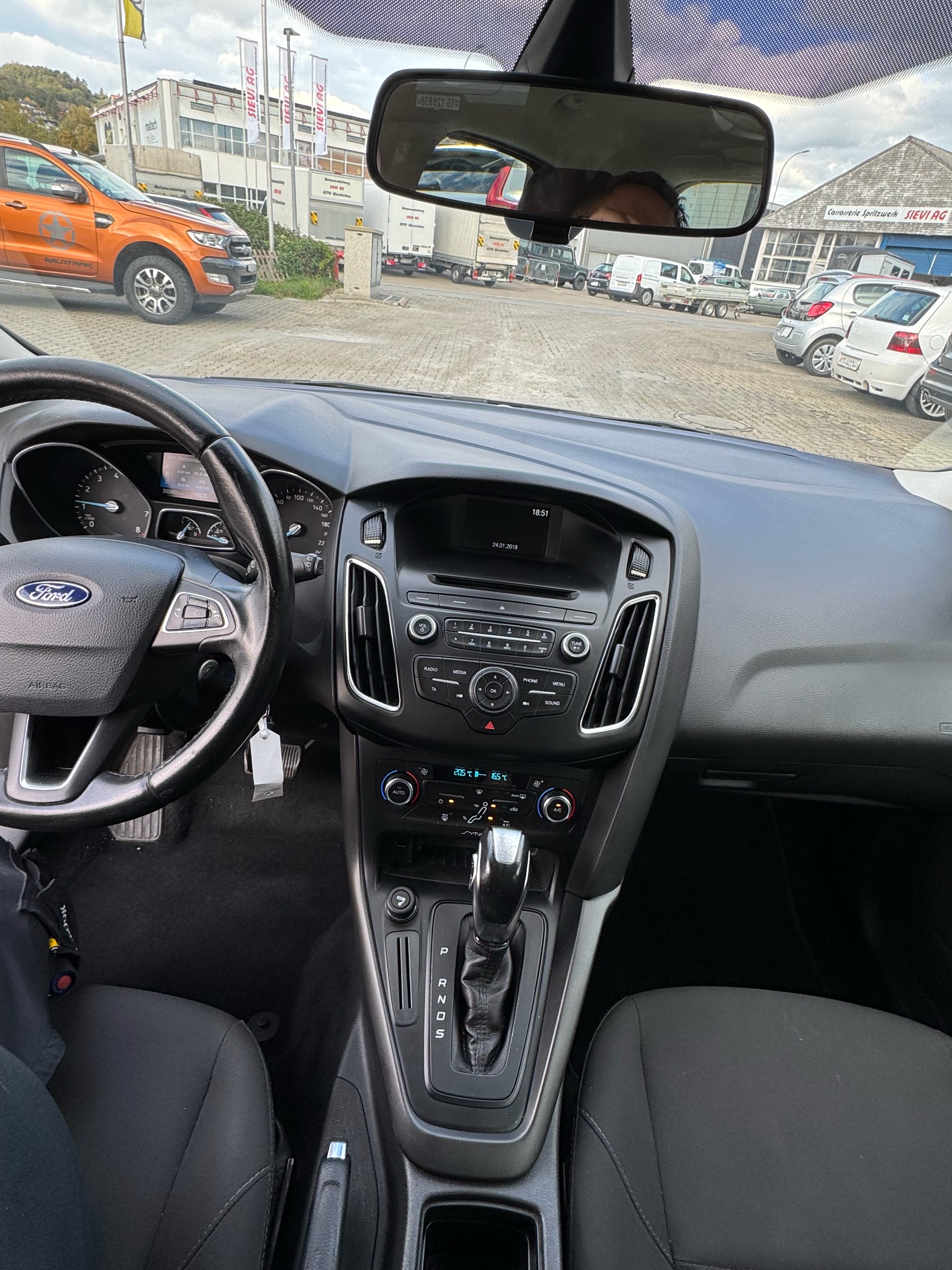 FORD FOCUS-image-9