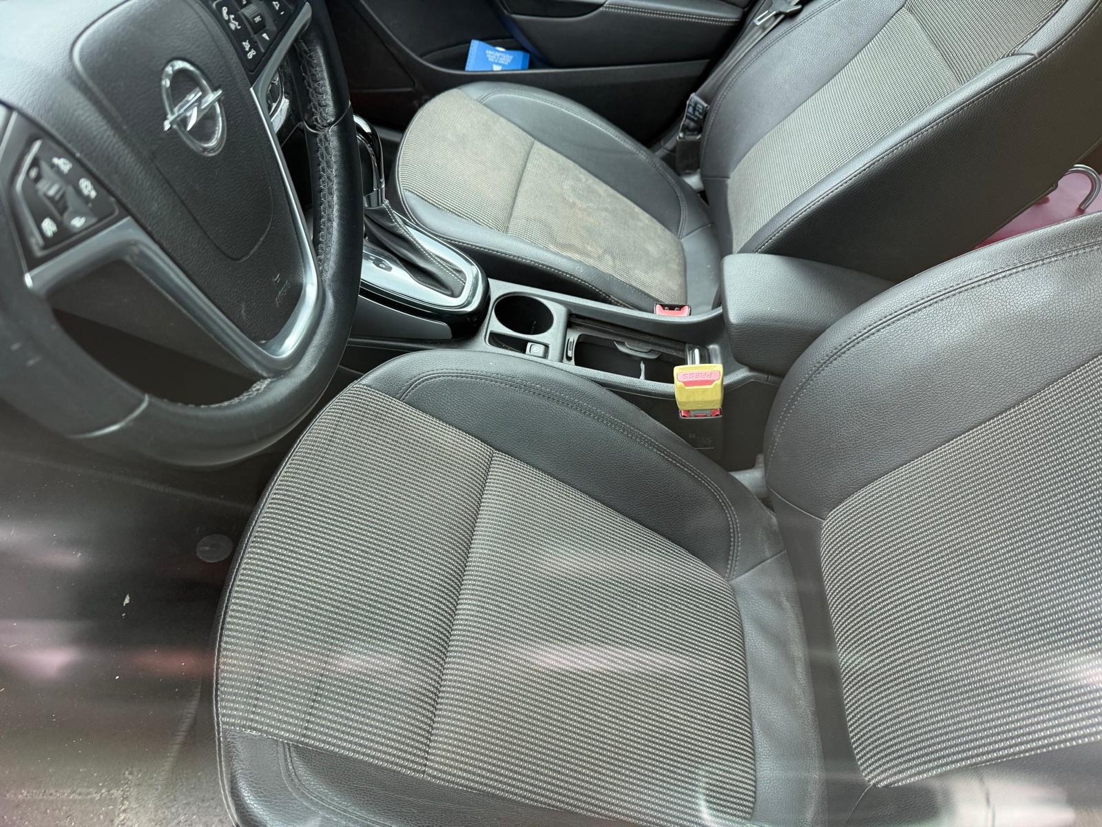 OPEL Astra 2.0 CDTi Cosmo Automatic-showroom-element-3