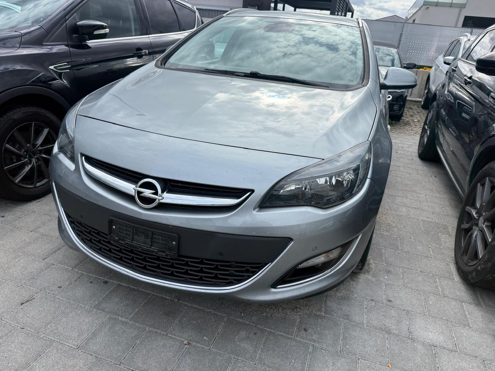 OPEL Astra 2.0 CDTi Cosmo Automatic-image-20