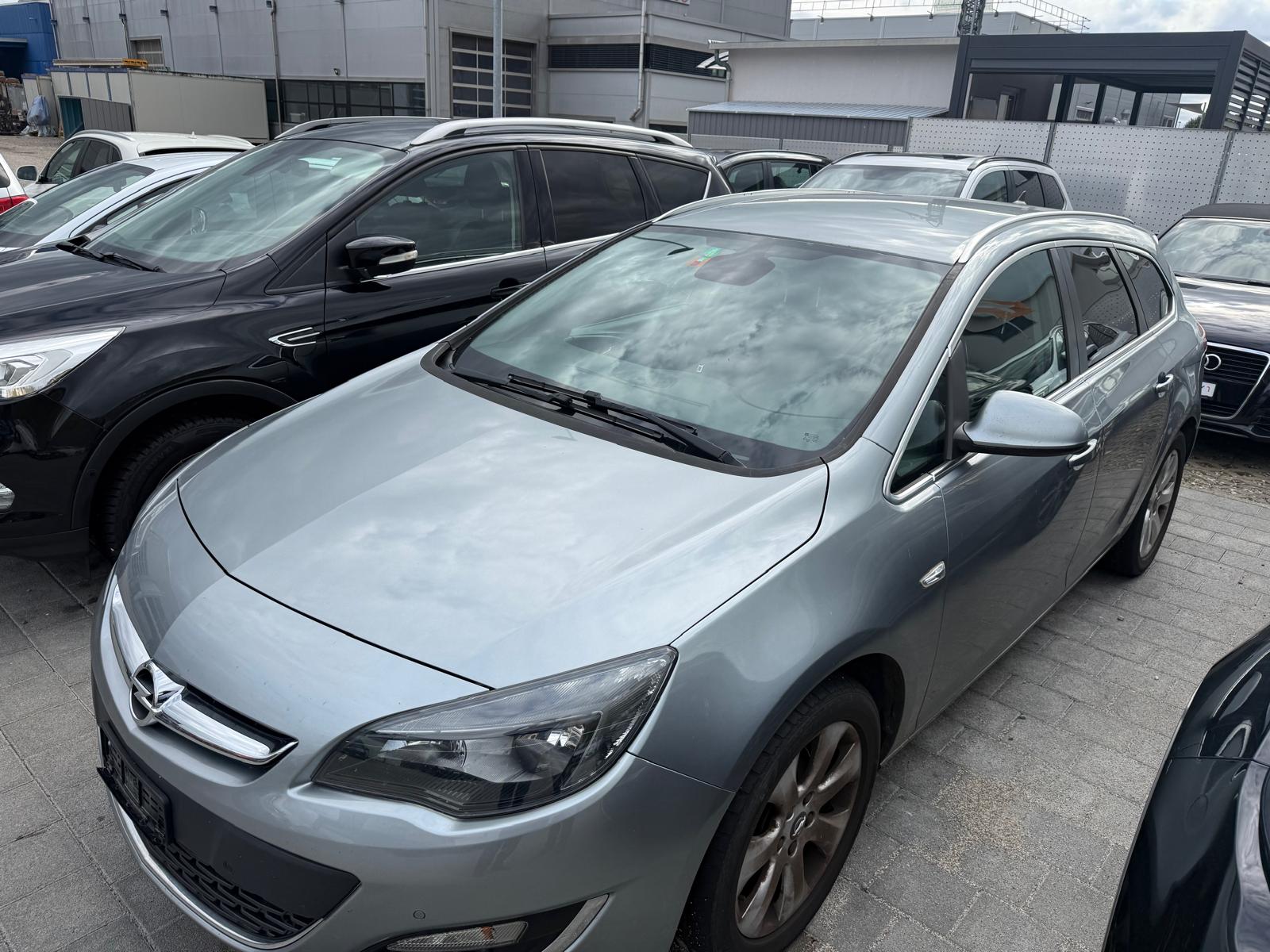 OPEL Astra 2.0 CDTi Cosmo Automatic-showroom-element-1