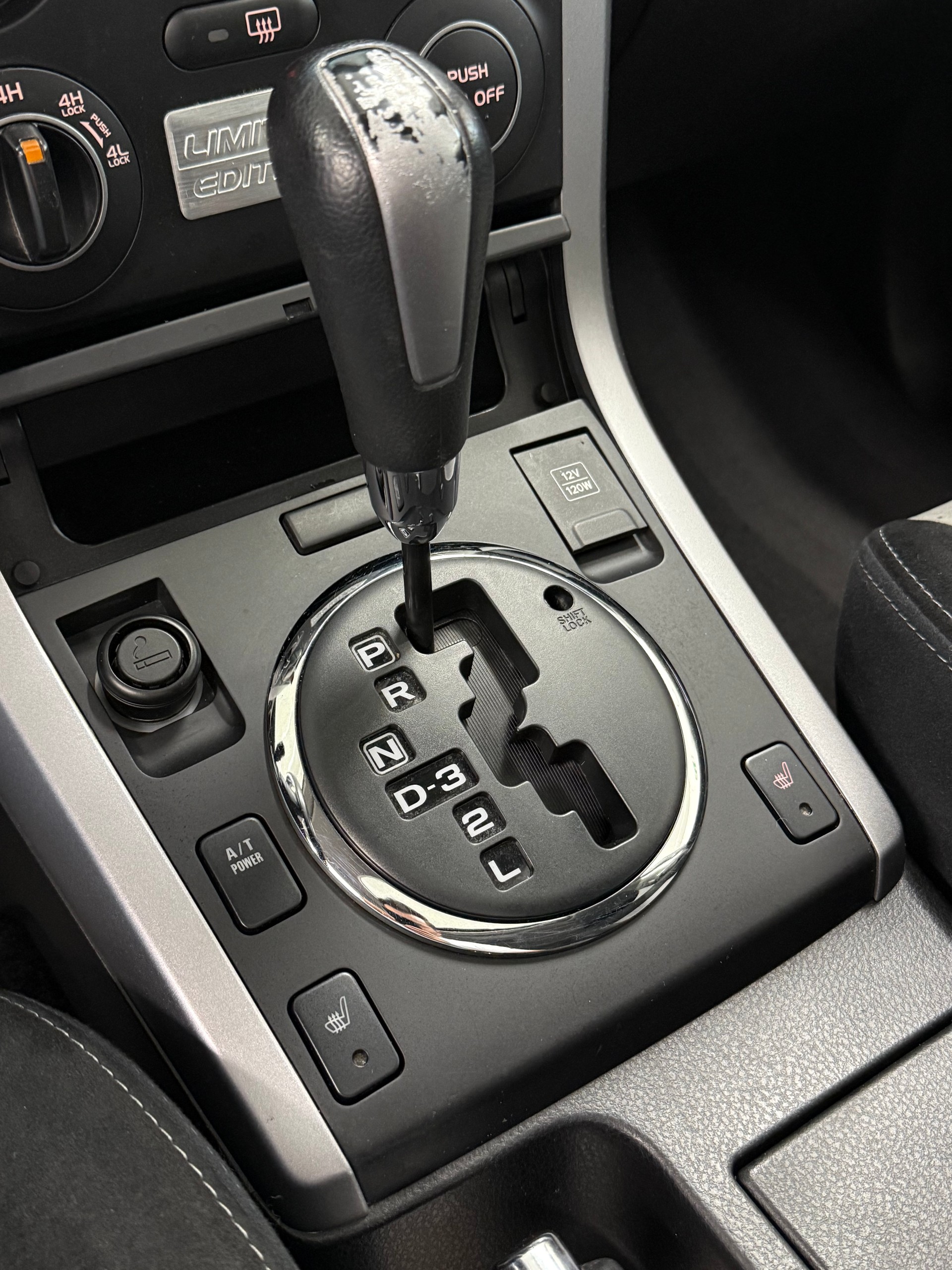 SUZUKI Grand Vitara 2.0 16V Top Limited Edition Automatic-image-17