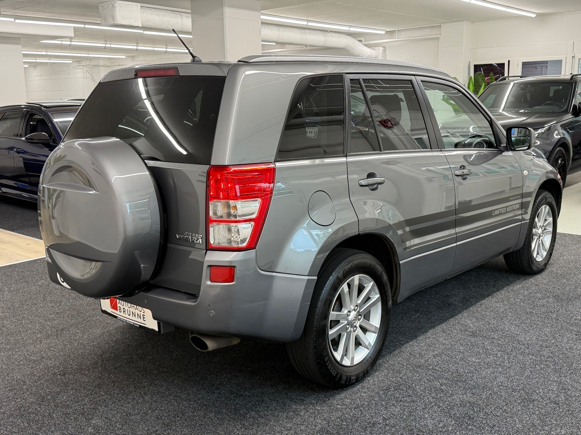 SUZUKI Grand Vitara 2.0 16V Top Limited Edition Automatic-image-3