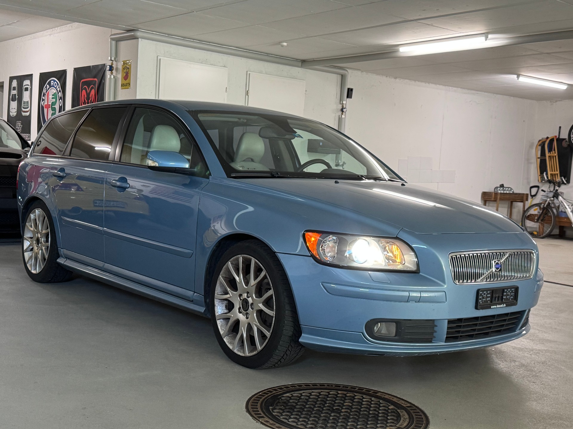VOLVO V50 T5 Summum-image-2