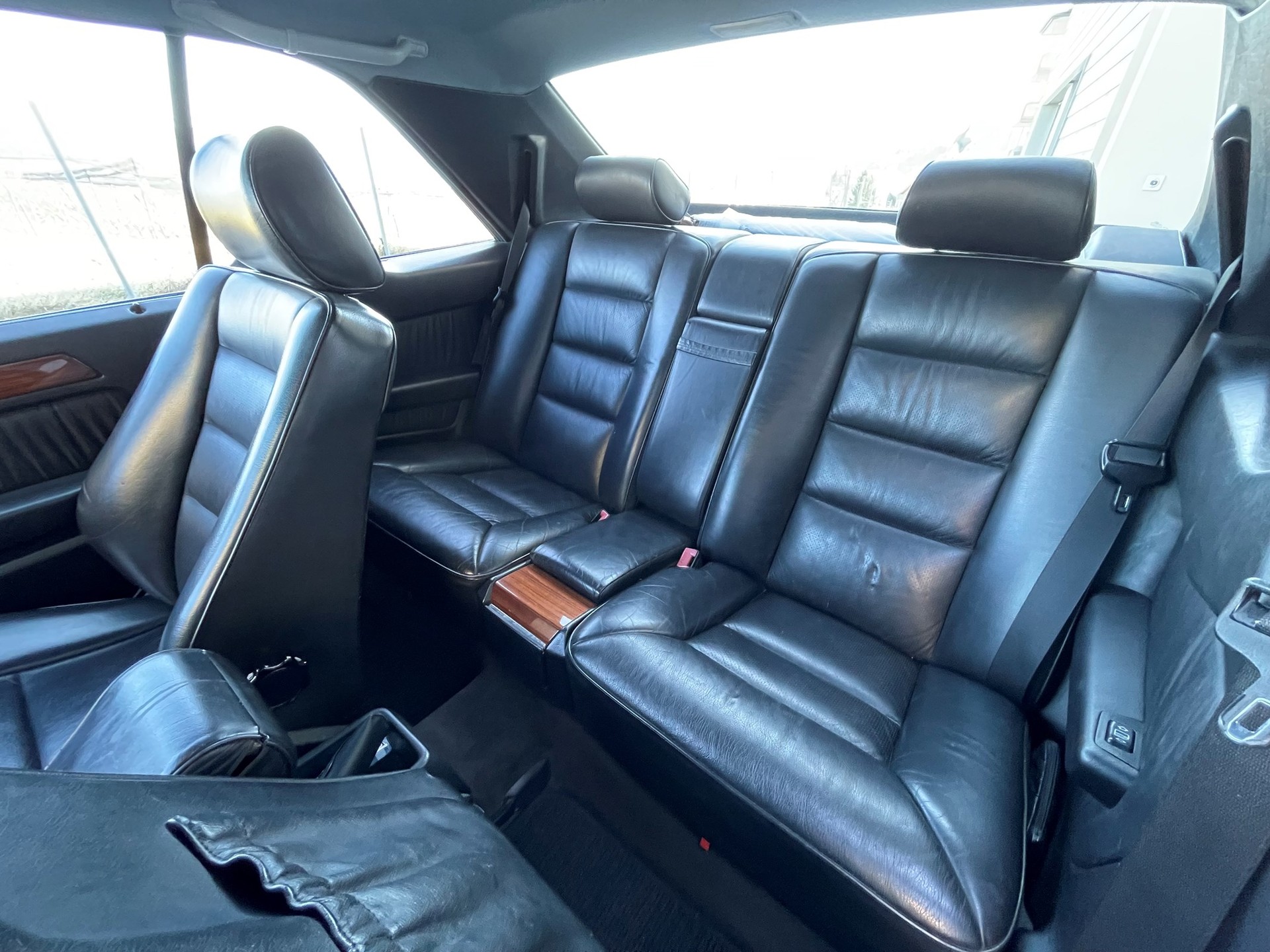 MERCEDES-BENZ 230 CE-image-9