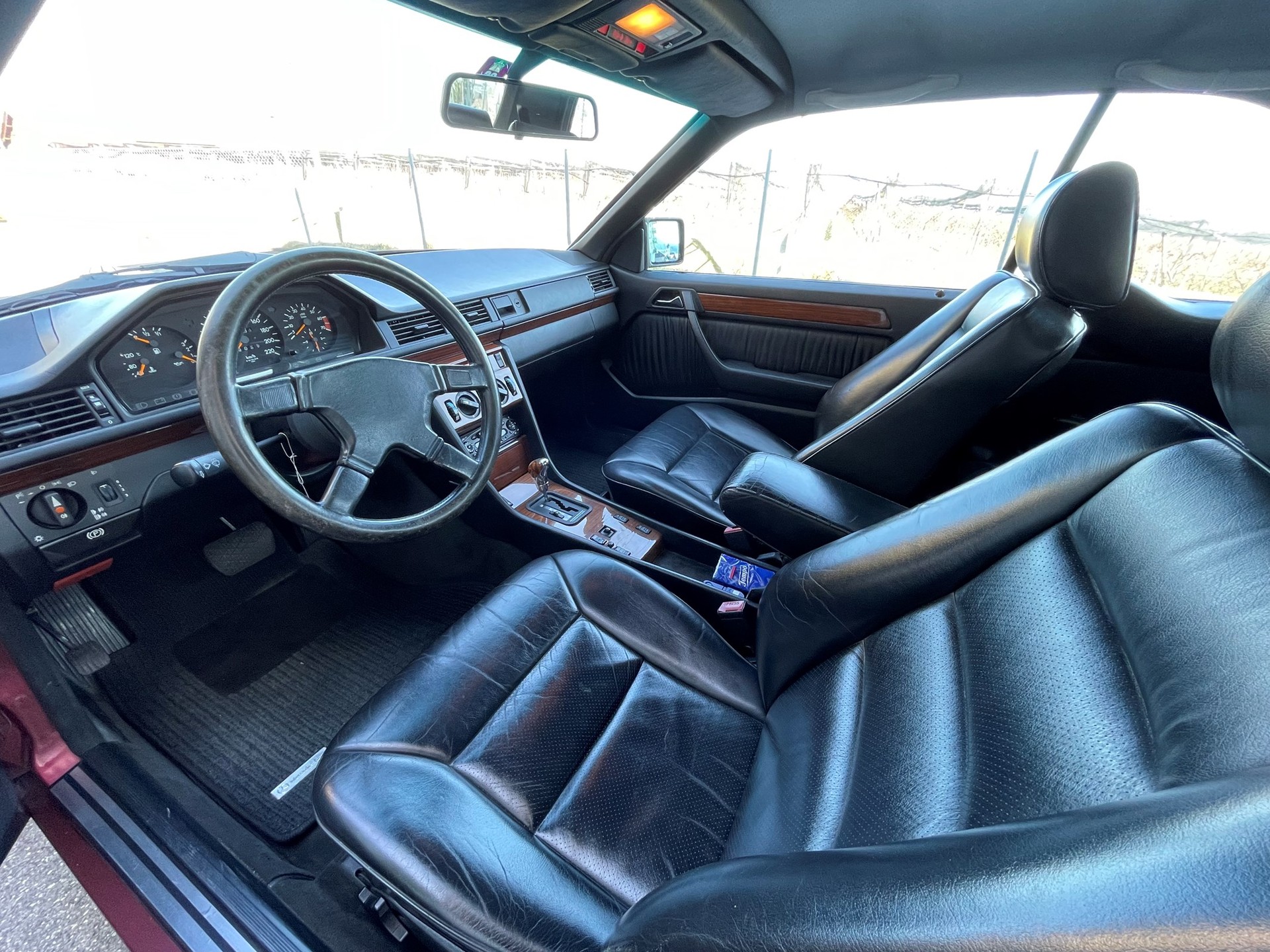 MERCEDES-BENZ 230 CE-image-8