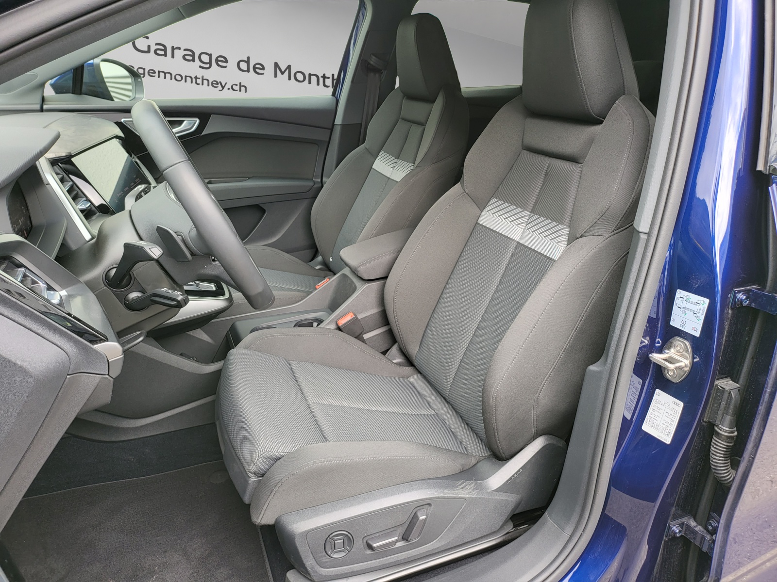AUDI Q4 e-tron 40-image-7