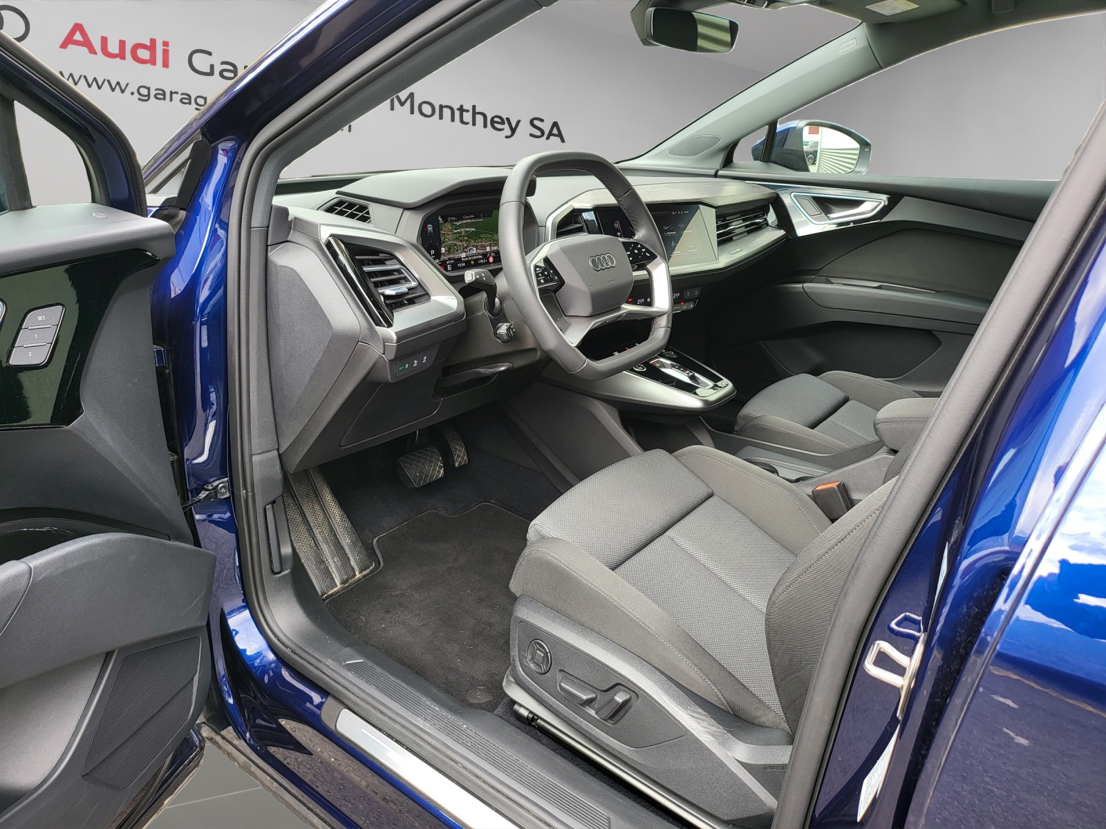 AUDI Q4 e-tron 40-image-6