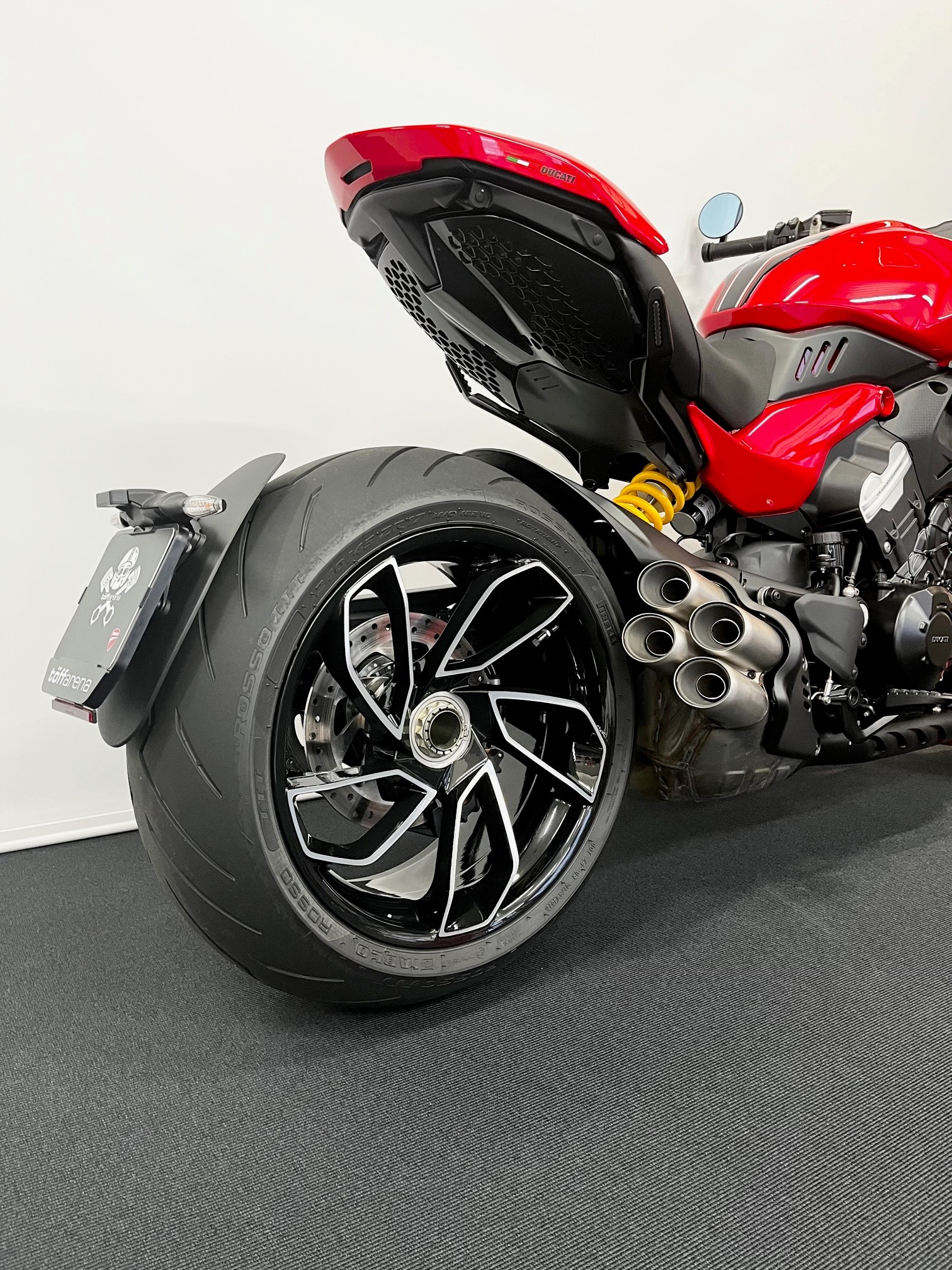 DUCATI Diavel V4-image-8