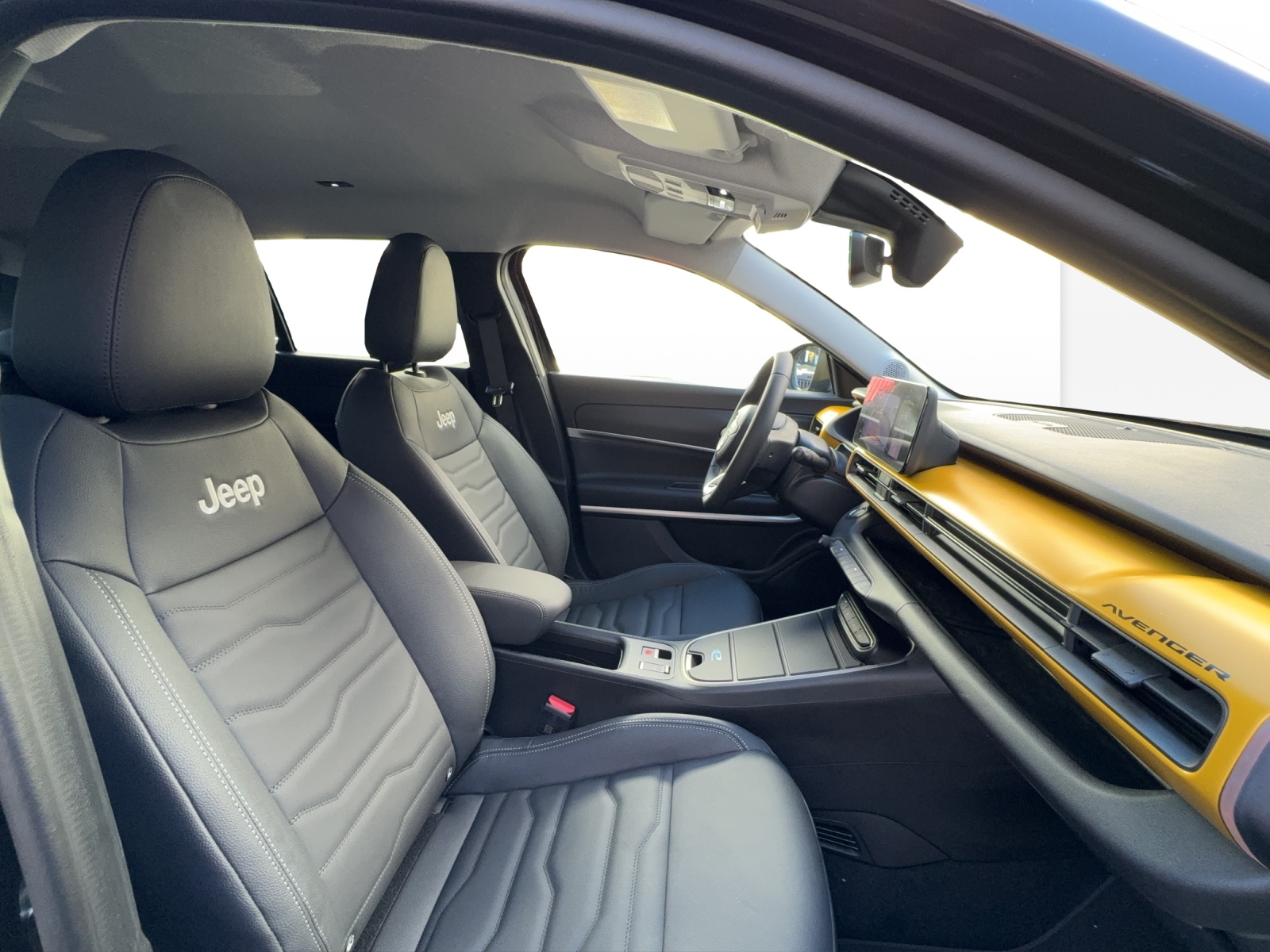 JEEP Avenger Summit 54kWh-image-10