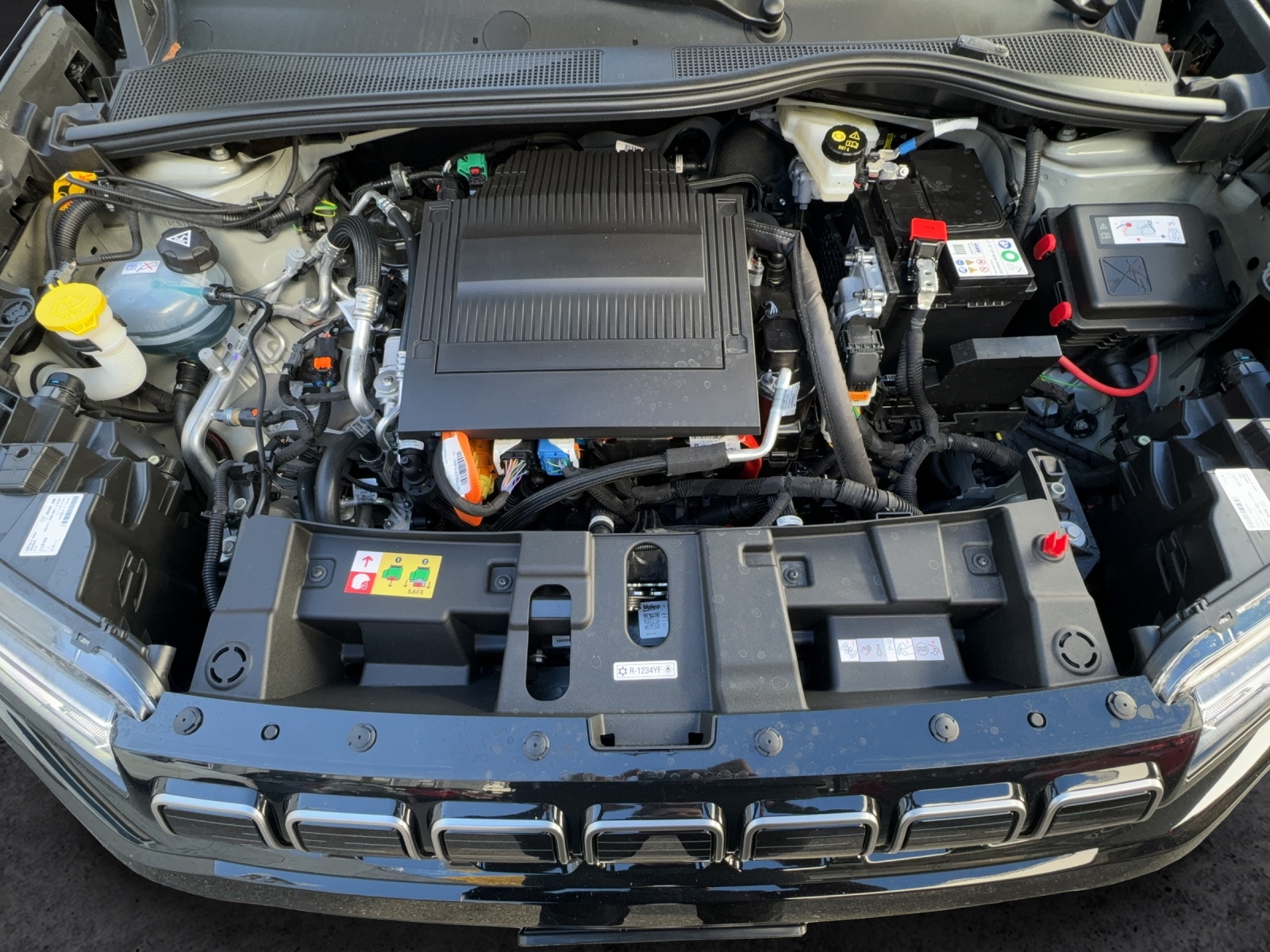 JEEP Avenger Summit 54kWh-image-15
