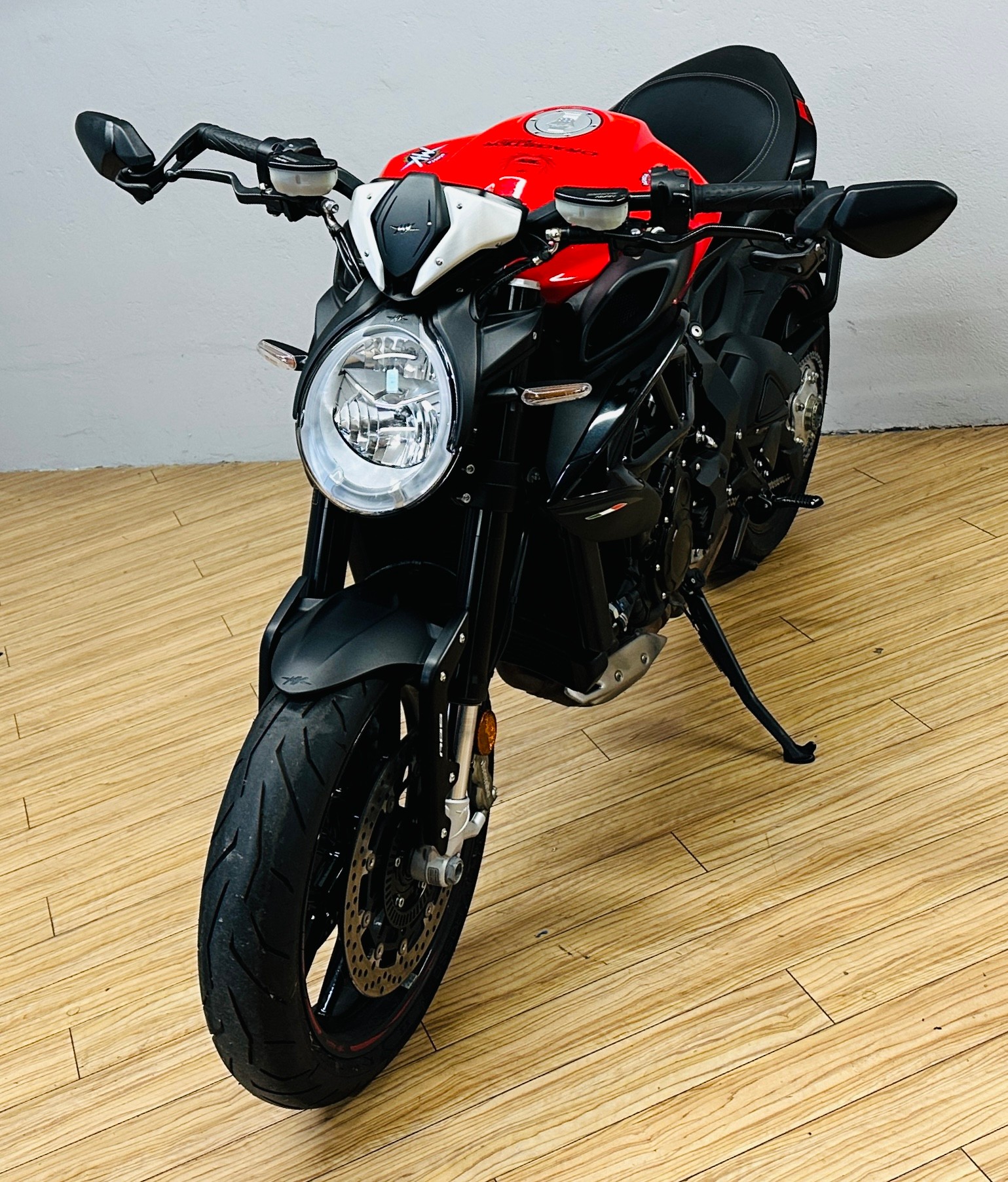 MV AGUSTA Dragster 800 Rosso-image-6