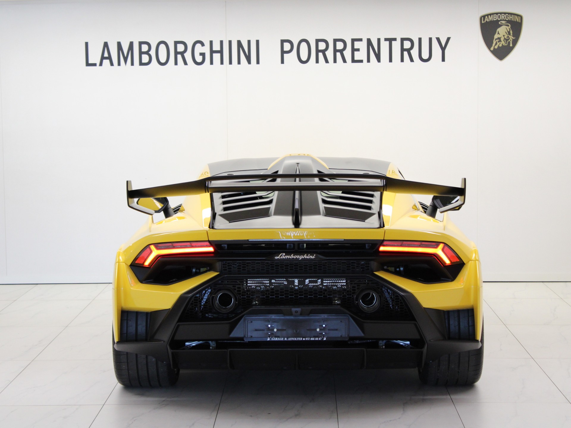 LAMBORGHINI Huracan STO Coupé DCT RWD-image-4