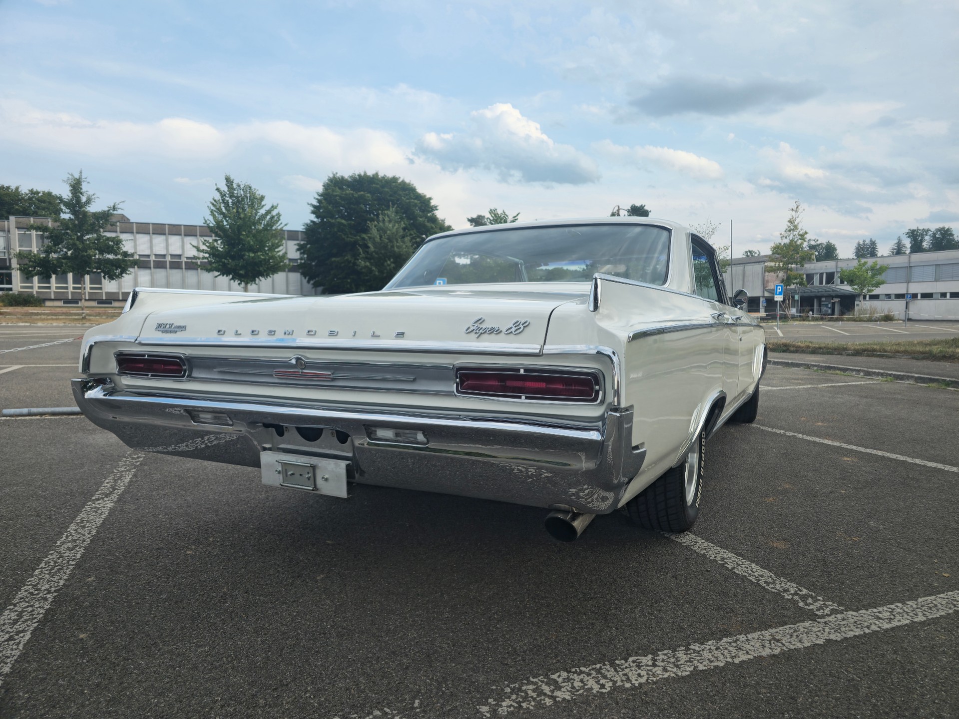 OLDSMOBILE Super 88-image-2