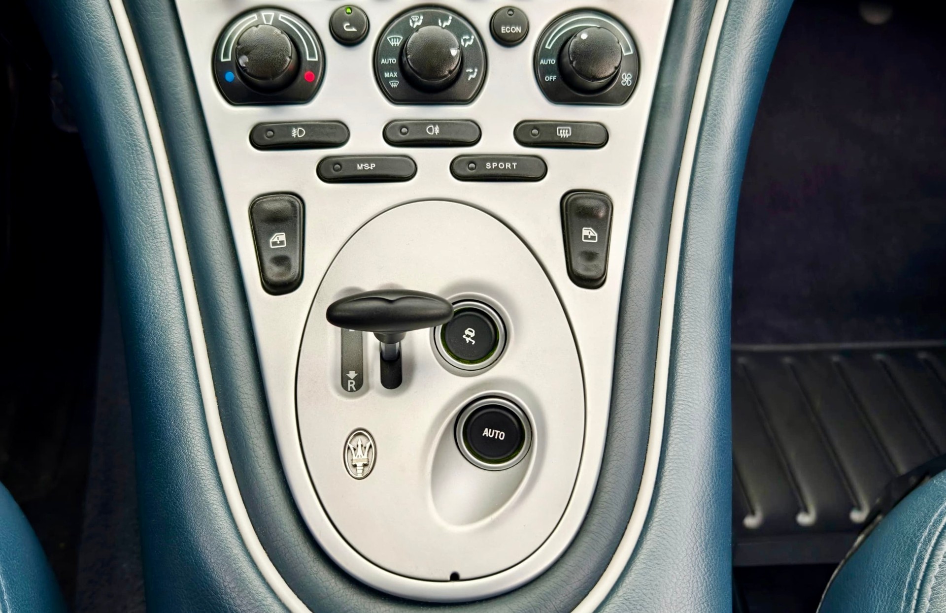 MASERATI Coupé GT Cambiocorsa V8-image-11