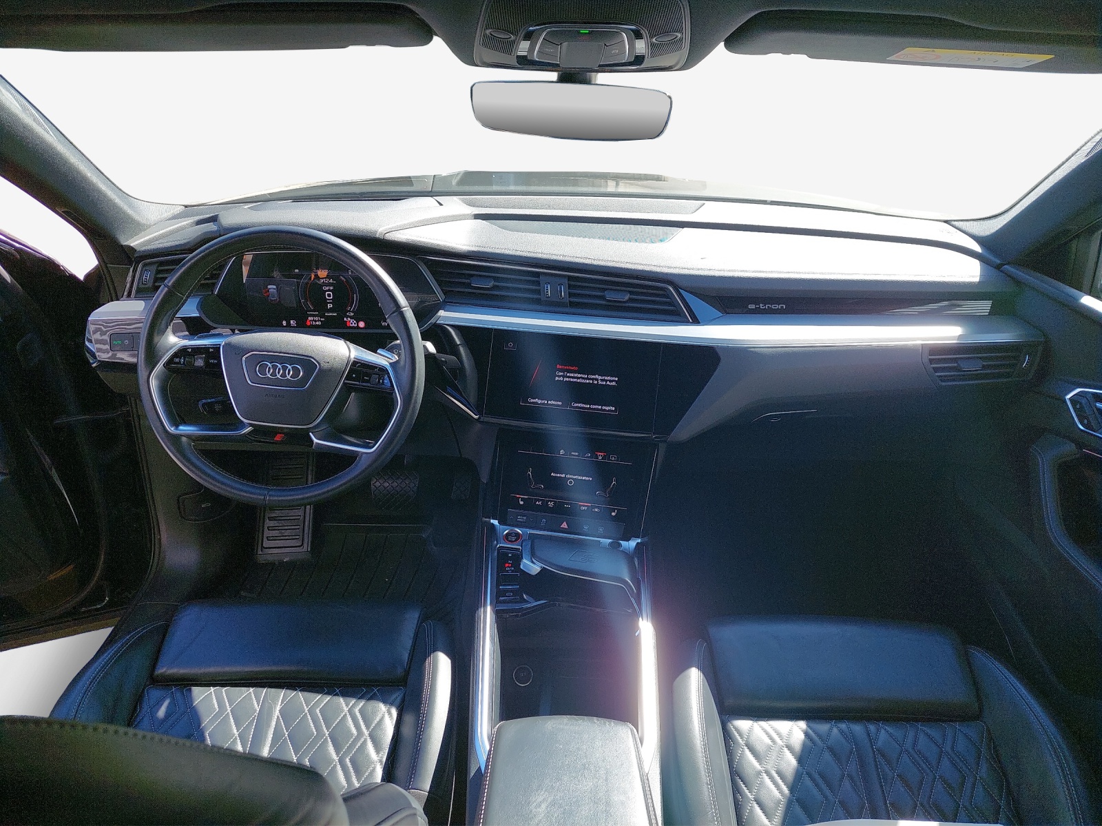 AUDI e-tron S Sportback quattro-image-9