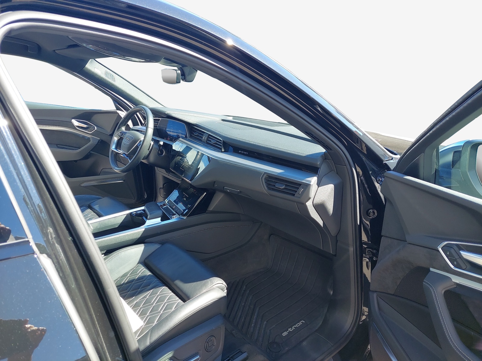 AUDI e-tron S Sportback quattro-image-15