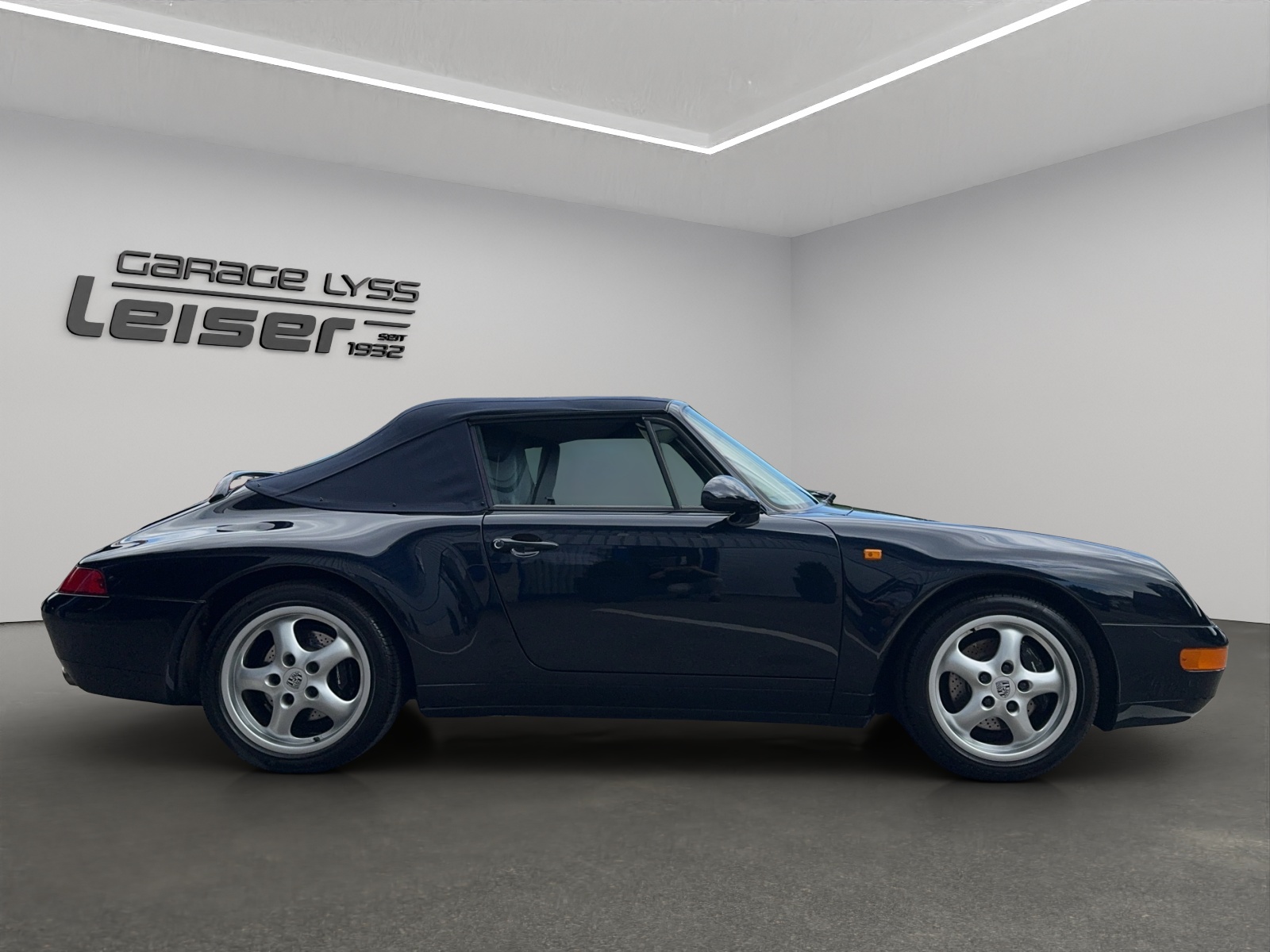 PORSCHE 911 (Typ 993) Carrera Cabriolet-image-5
