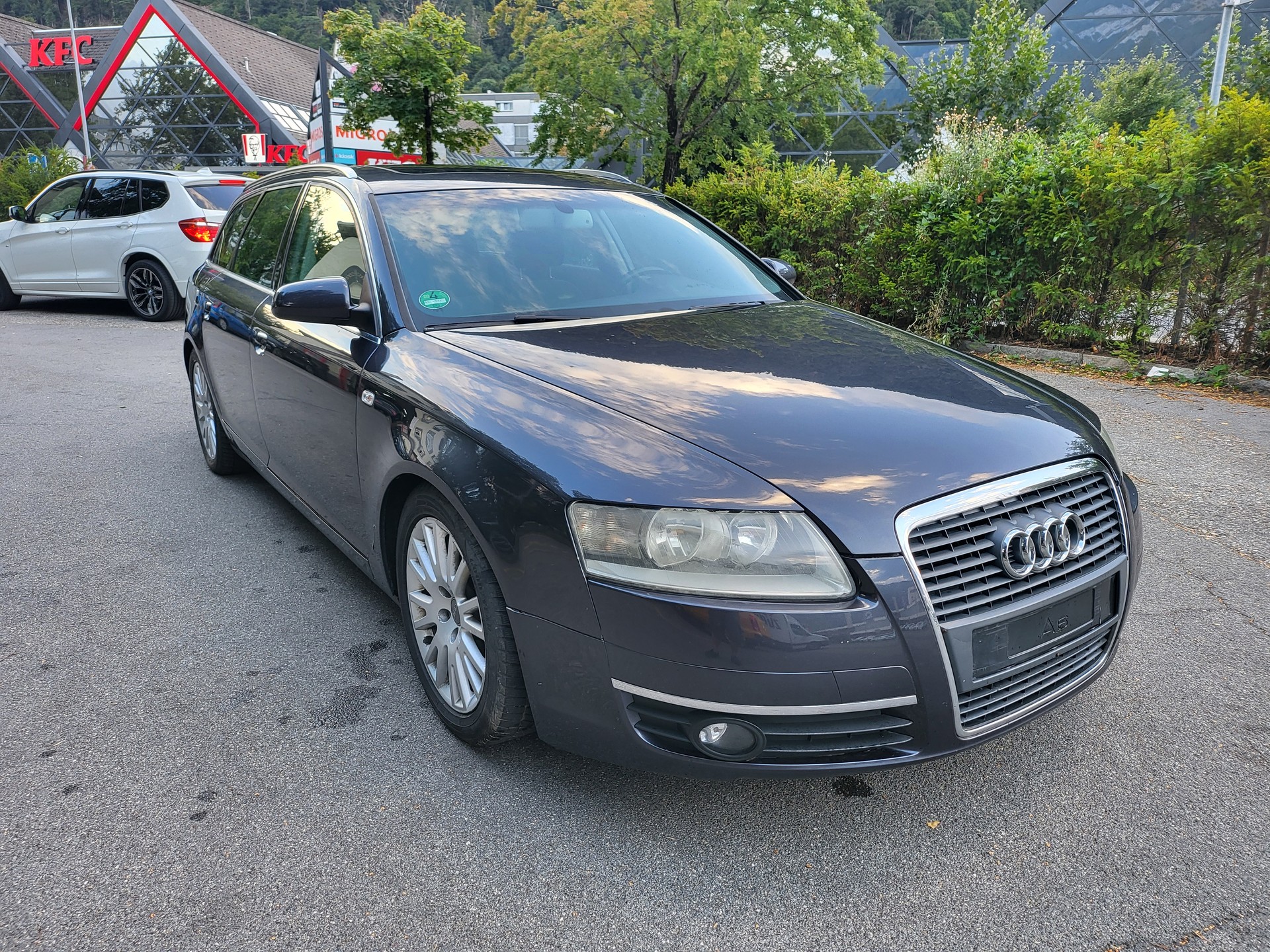 AUDI A6 Avant 2.4-image-2