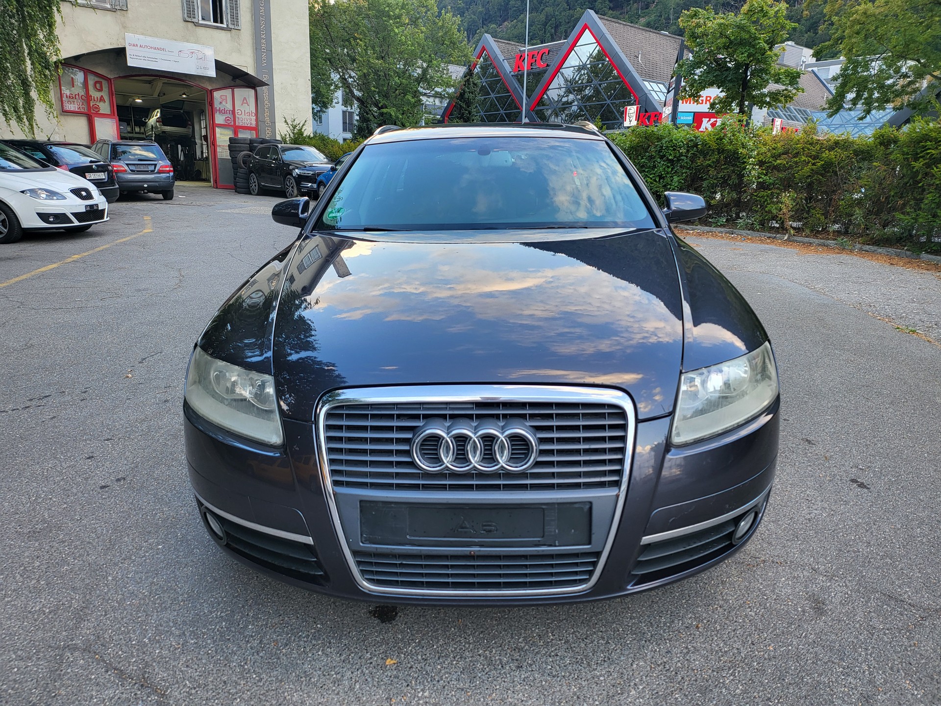 AUDI A6 Avant 2.4-image-0