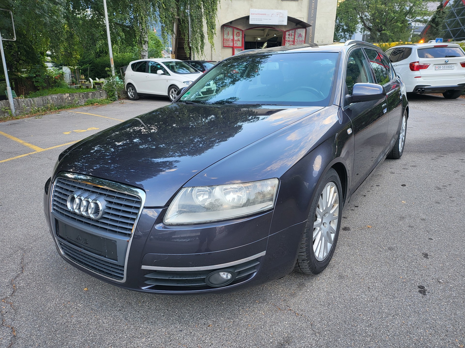 AUDI A6 Avant 2.4-image-1