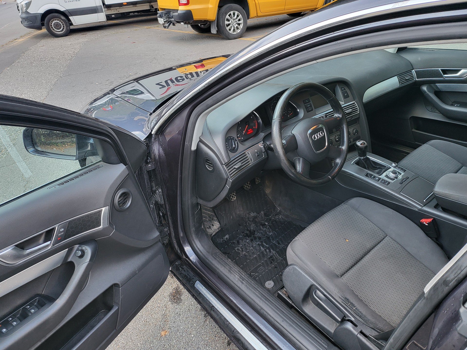 AUDI A6 Avant 2.4-image-7
