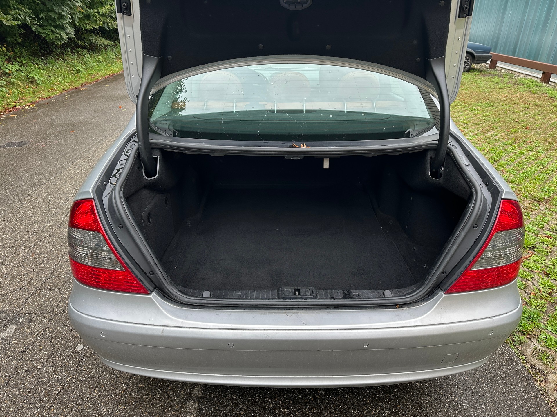 MERCEDES-BENZ E 350 Avantgarde 7G-Tronic-image-7