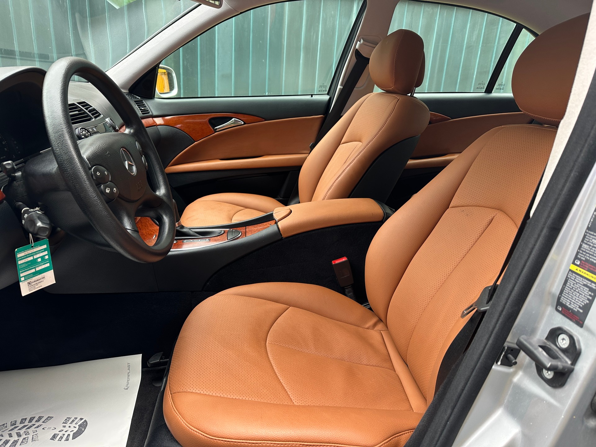 MERCEDES-BENZ E 350 Avantgarde 7G-Tronic-image-12