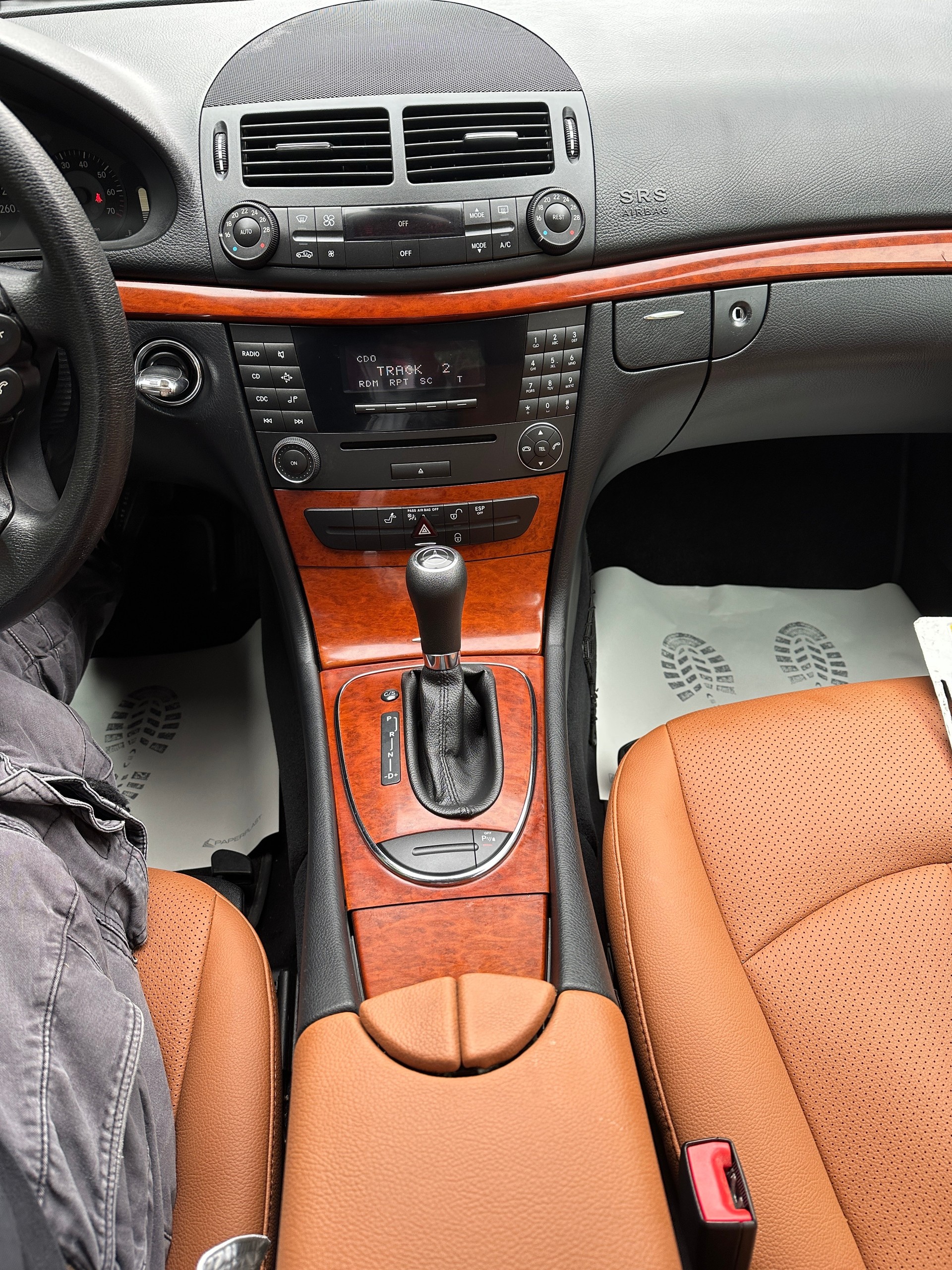 MERCEDES-BENZ E 350 Avantgarde 7G-Tronic-image-14