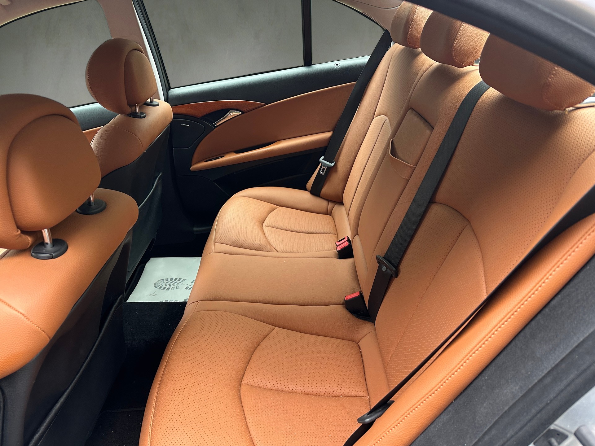 MERCEDES-BENZ E 350 Avantgarde 7G-Tronic-image-9