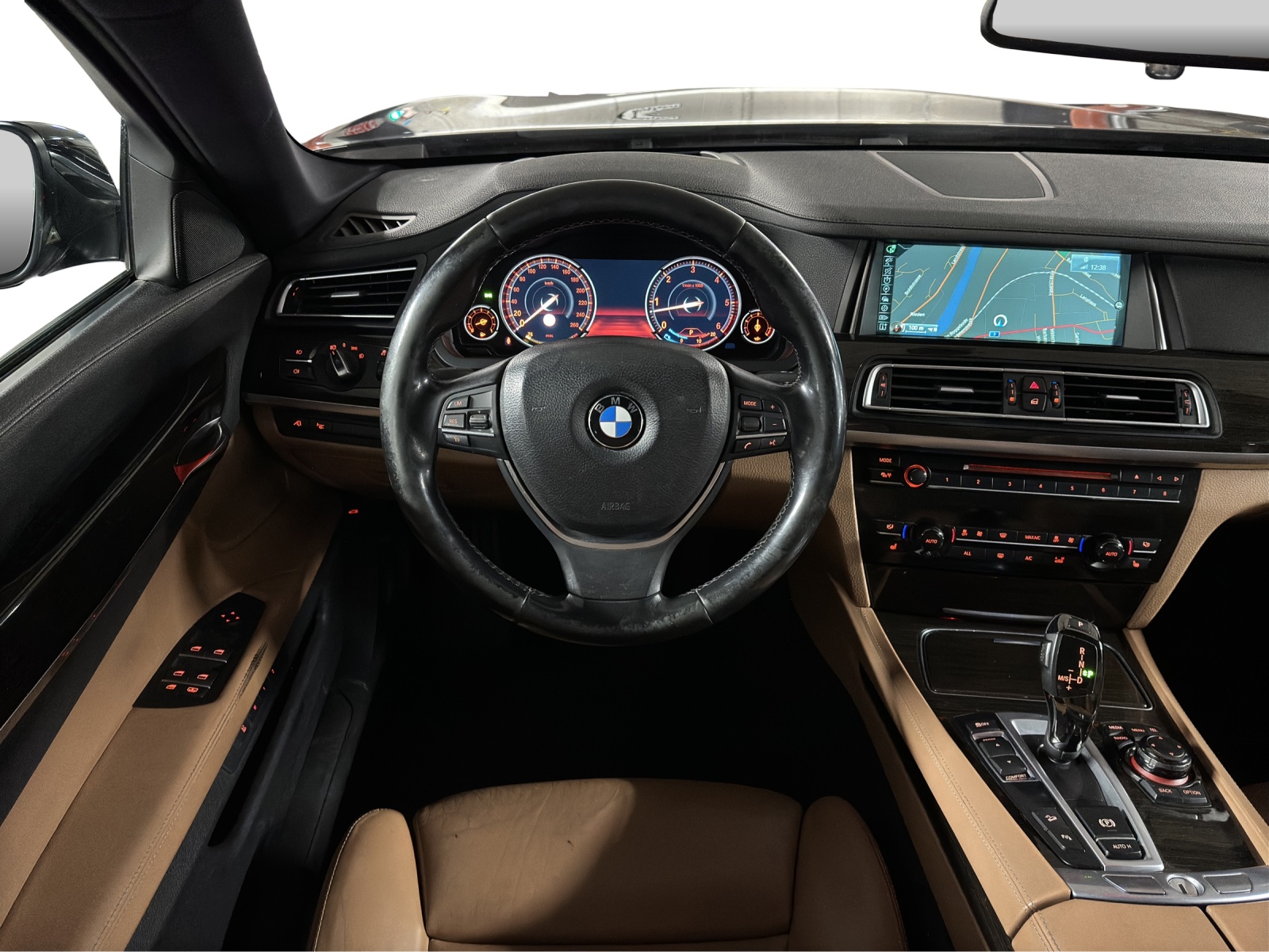 BMW 750Ld xDrive-image-9