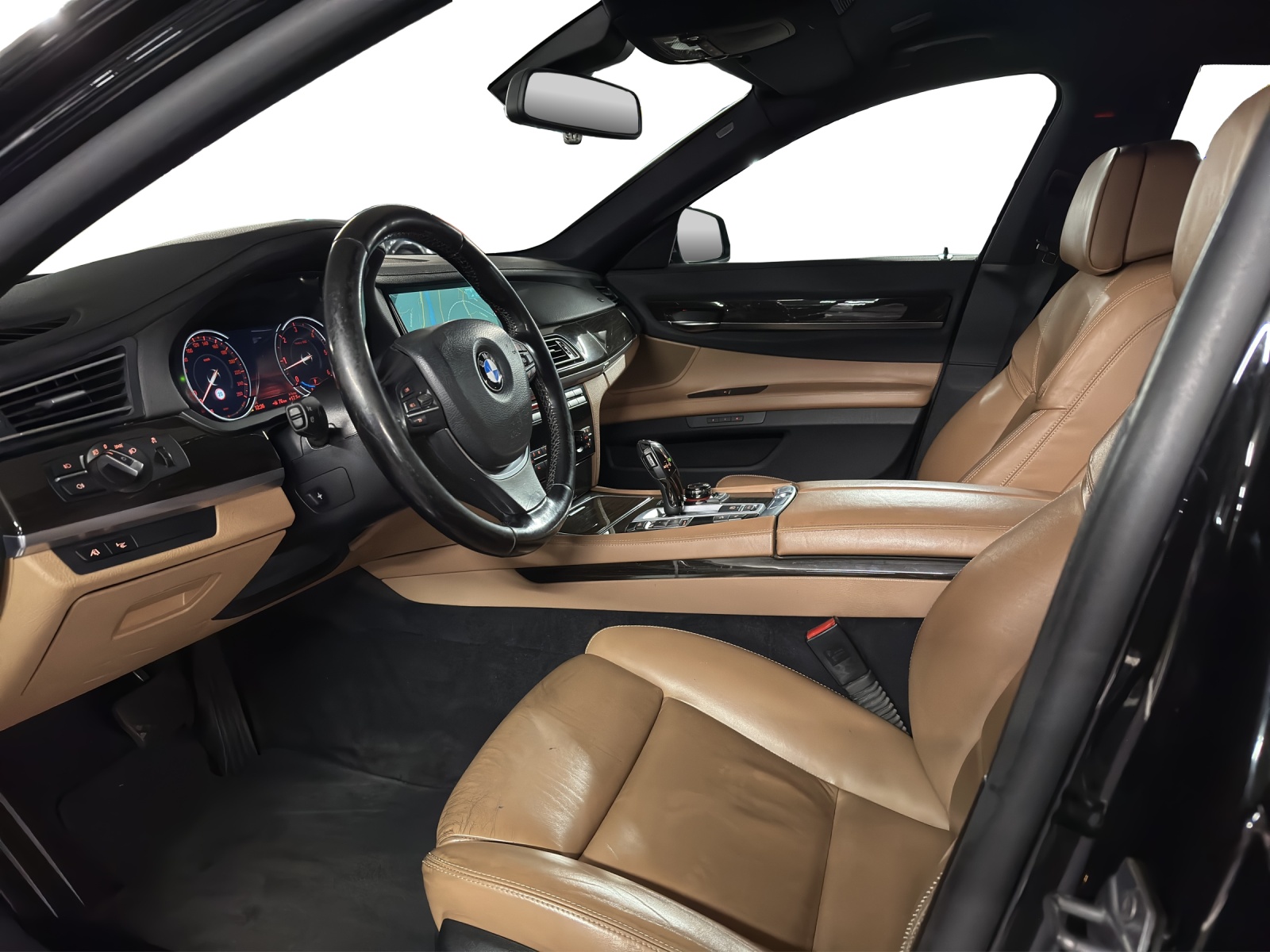BMW 750Ld xDrive-image-11