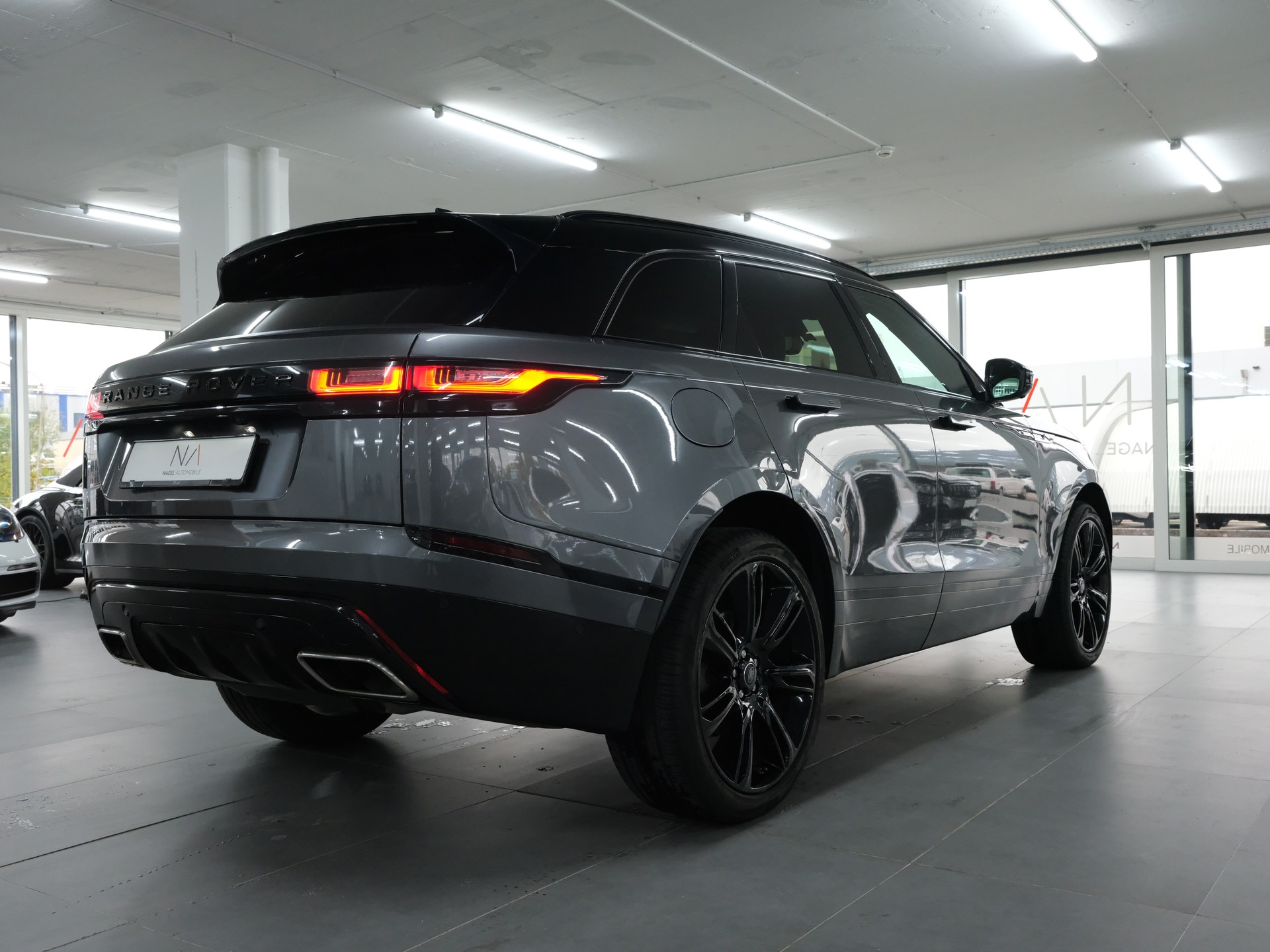 LAND ROVER Range Rover Velar R-Dynamic P 300 S Automatic-image-2