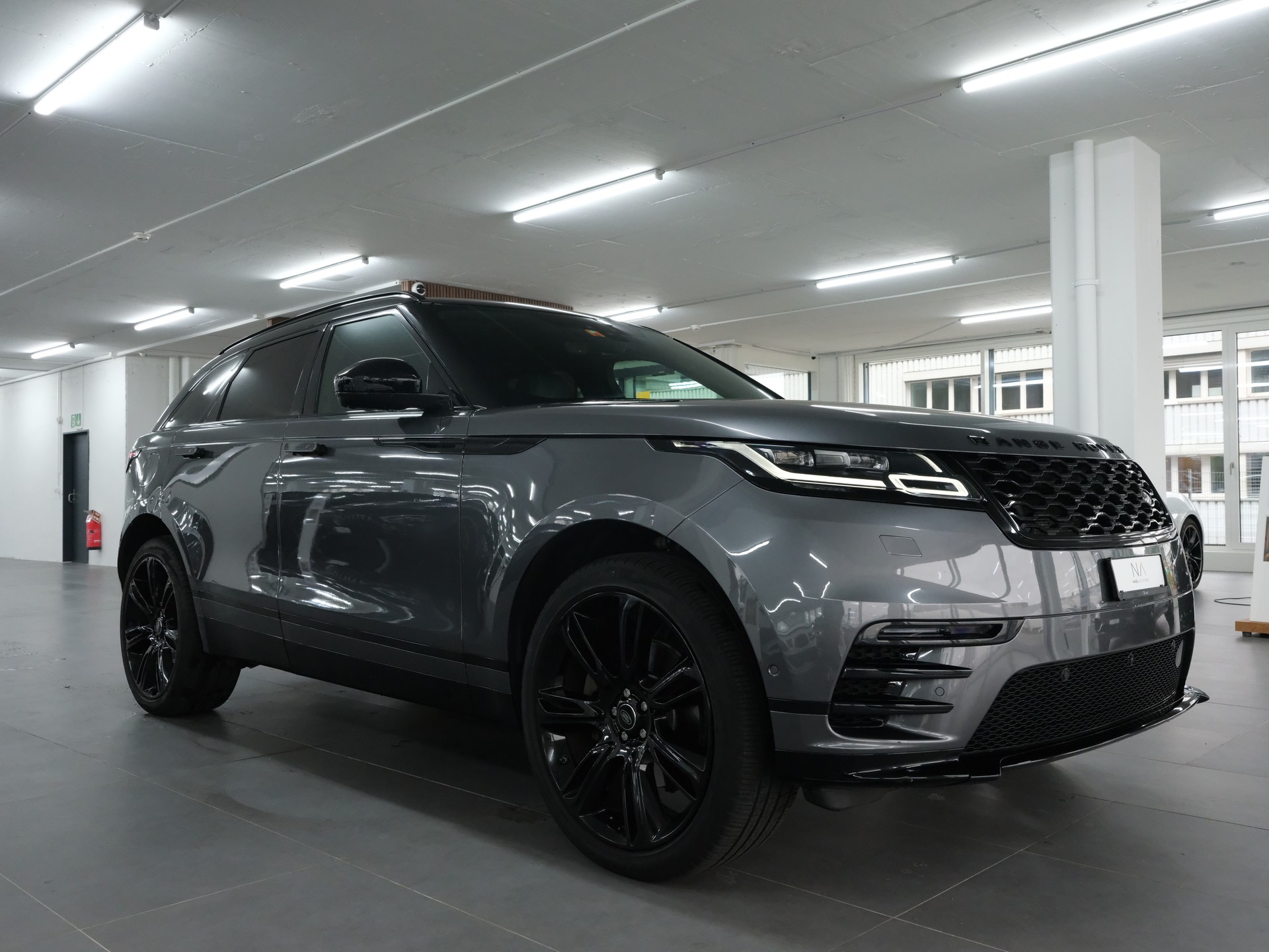 LAND ROVER Range Rover Velar R-Dynamic P 300 S Automatic-image-1