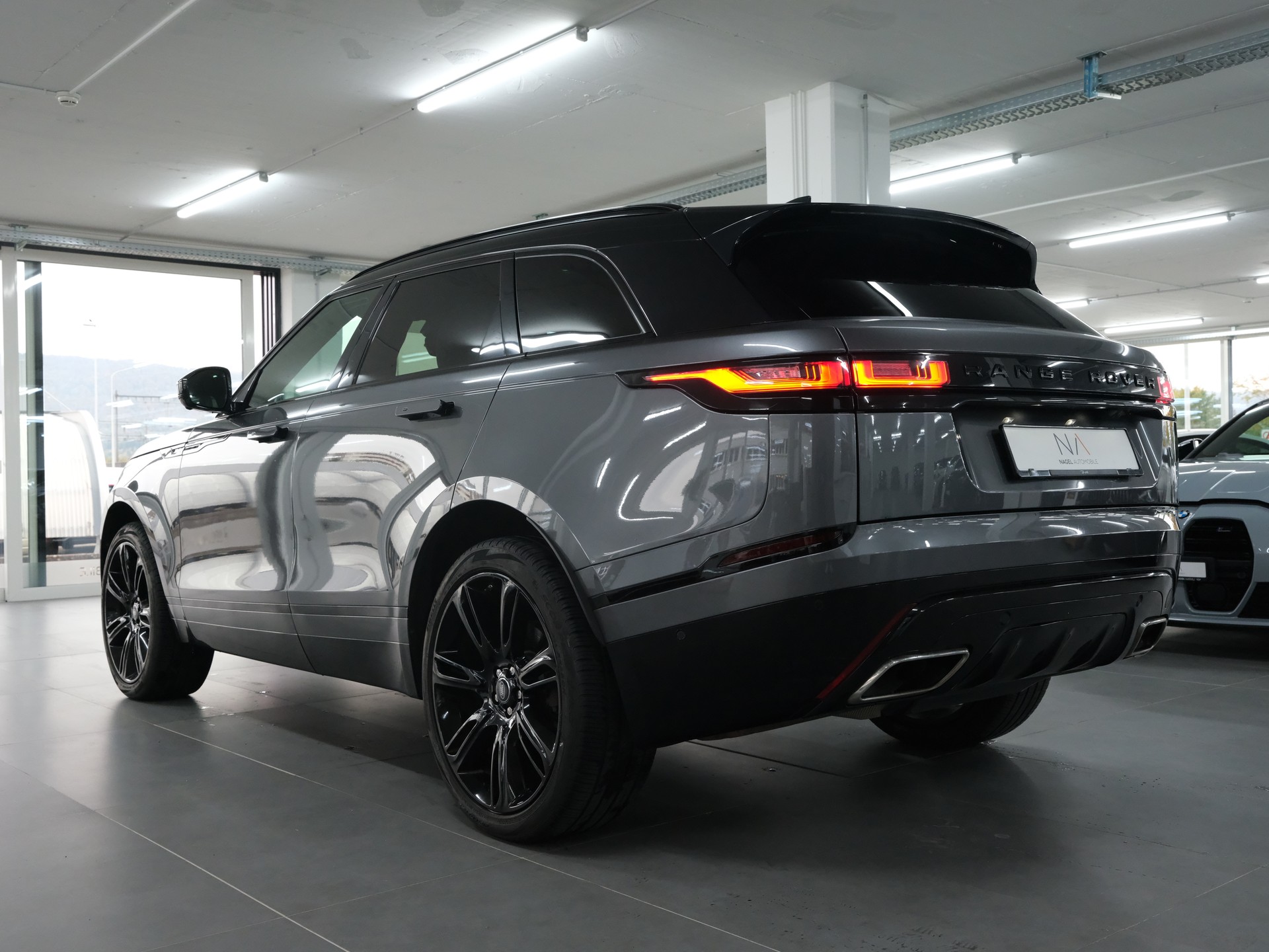 LAND ROVER Range Rover Velar R-Dynamic P 300 S Automatic-image-4