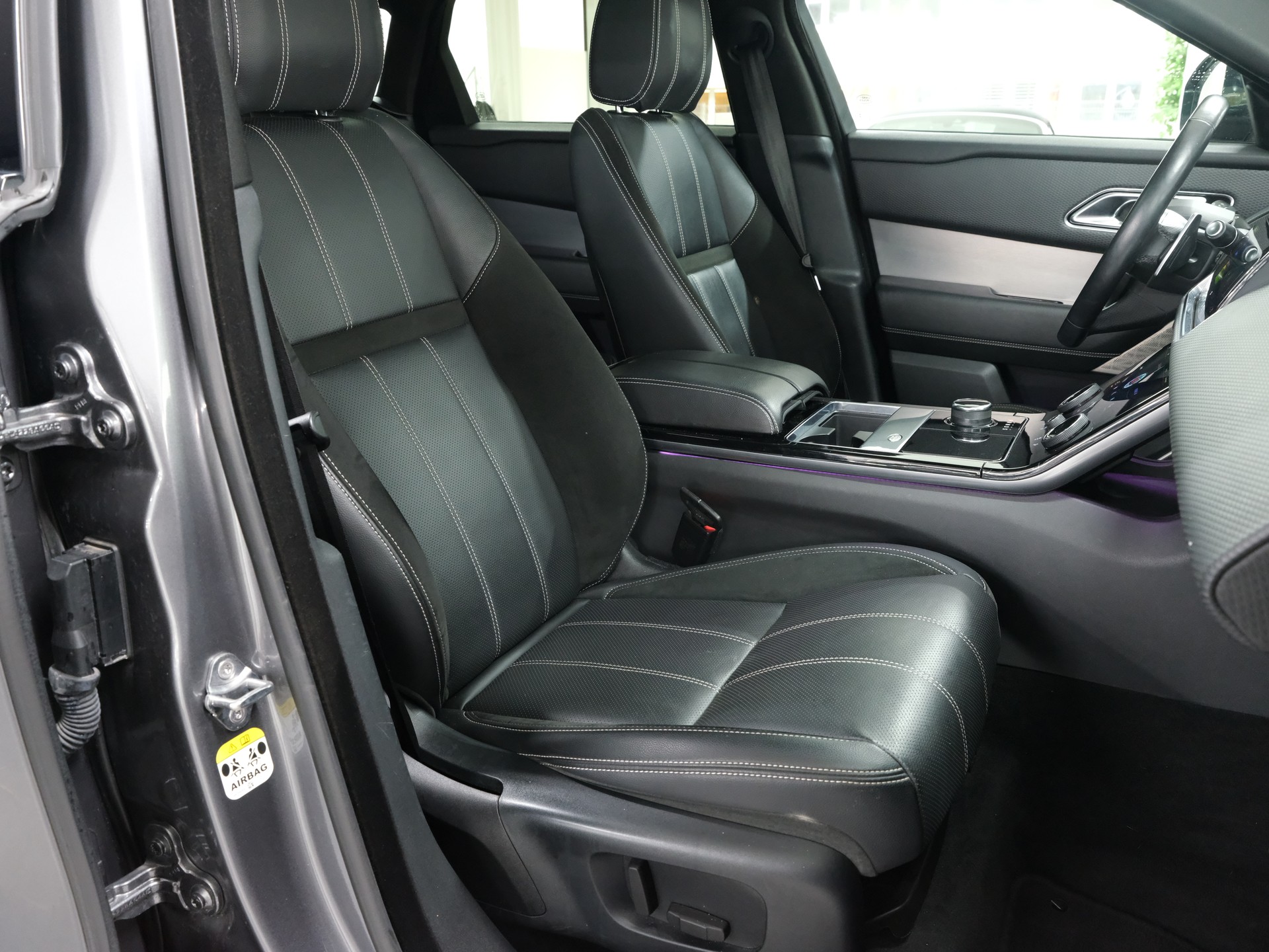 LAND ROVER Range Rover Velar R-Dynamic P 300 S Automatic-image-13