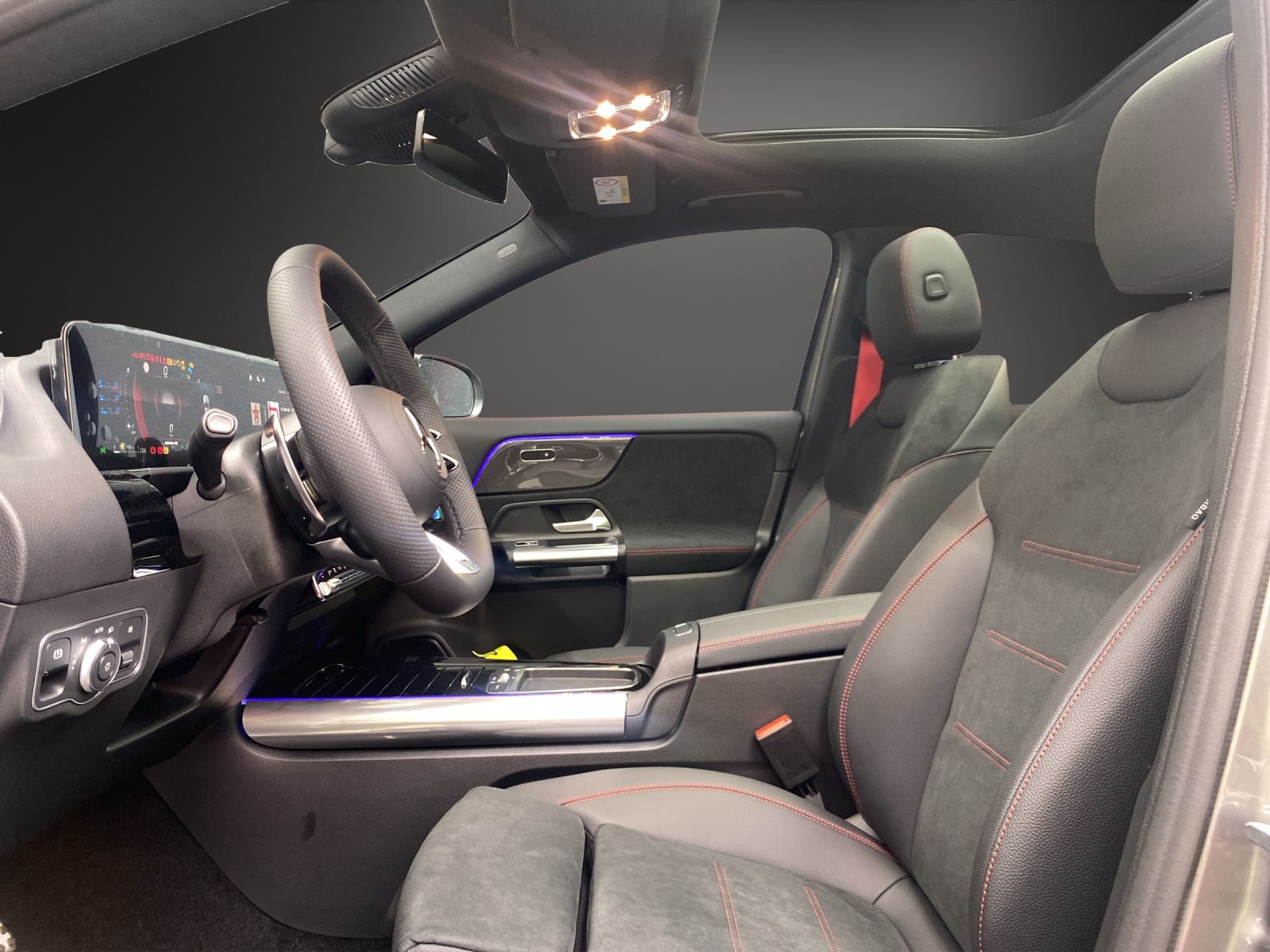 MERCEDES-BENZ GLA AMG 35 4Matic 8G-DCT-image-7