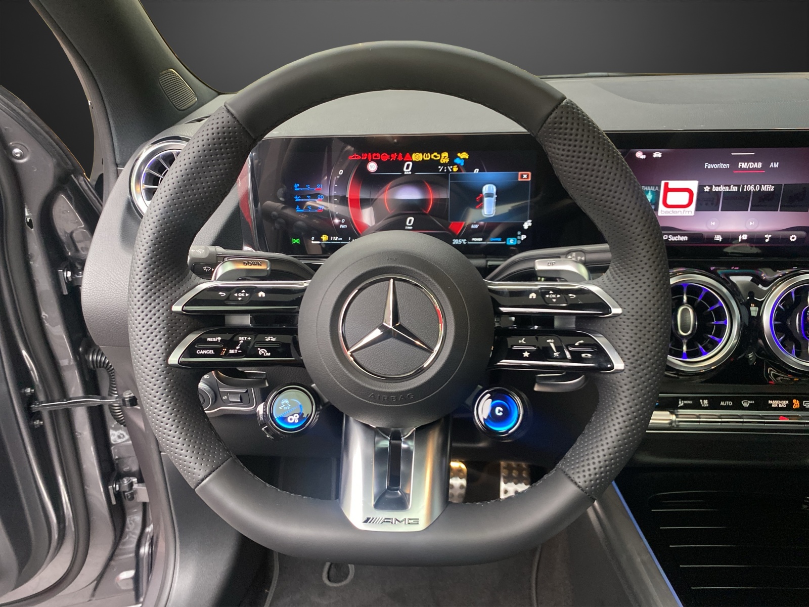 MERCEDES-BENZ GLA AMG 35 4Matic 8G-DCT-image-11