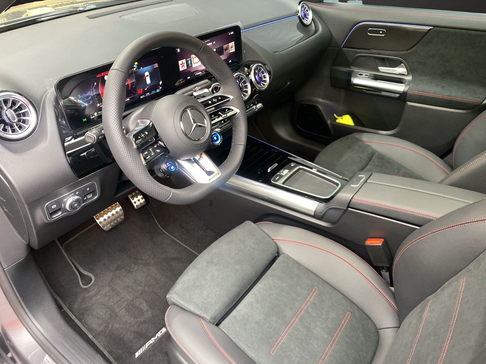 MERCEDES-BENZ GLA AMG 35 4Matic 8G-DCT-image-6