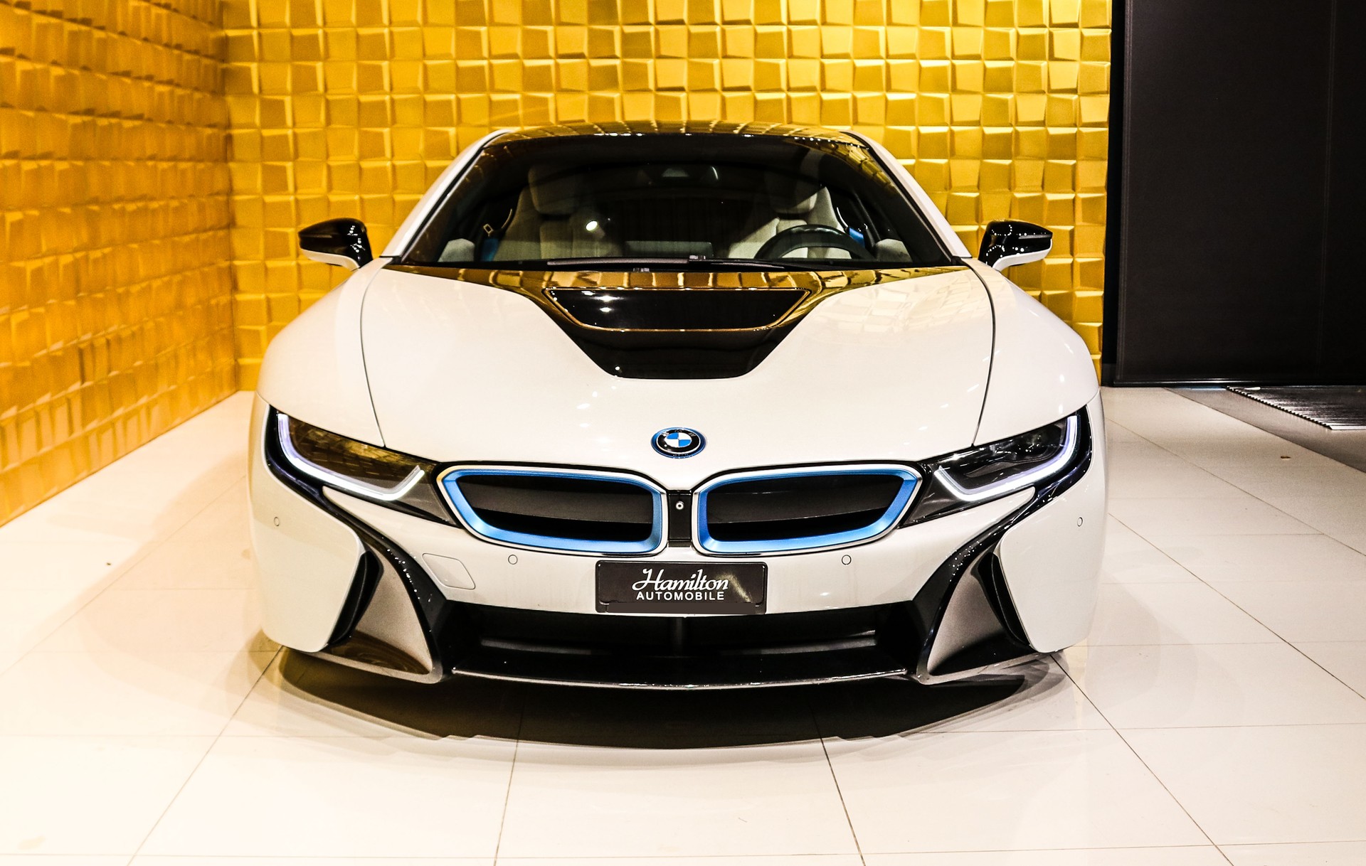 BMW i8 Coupé-image-2