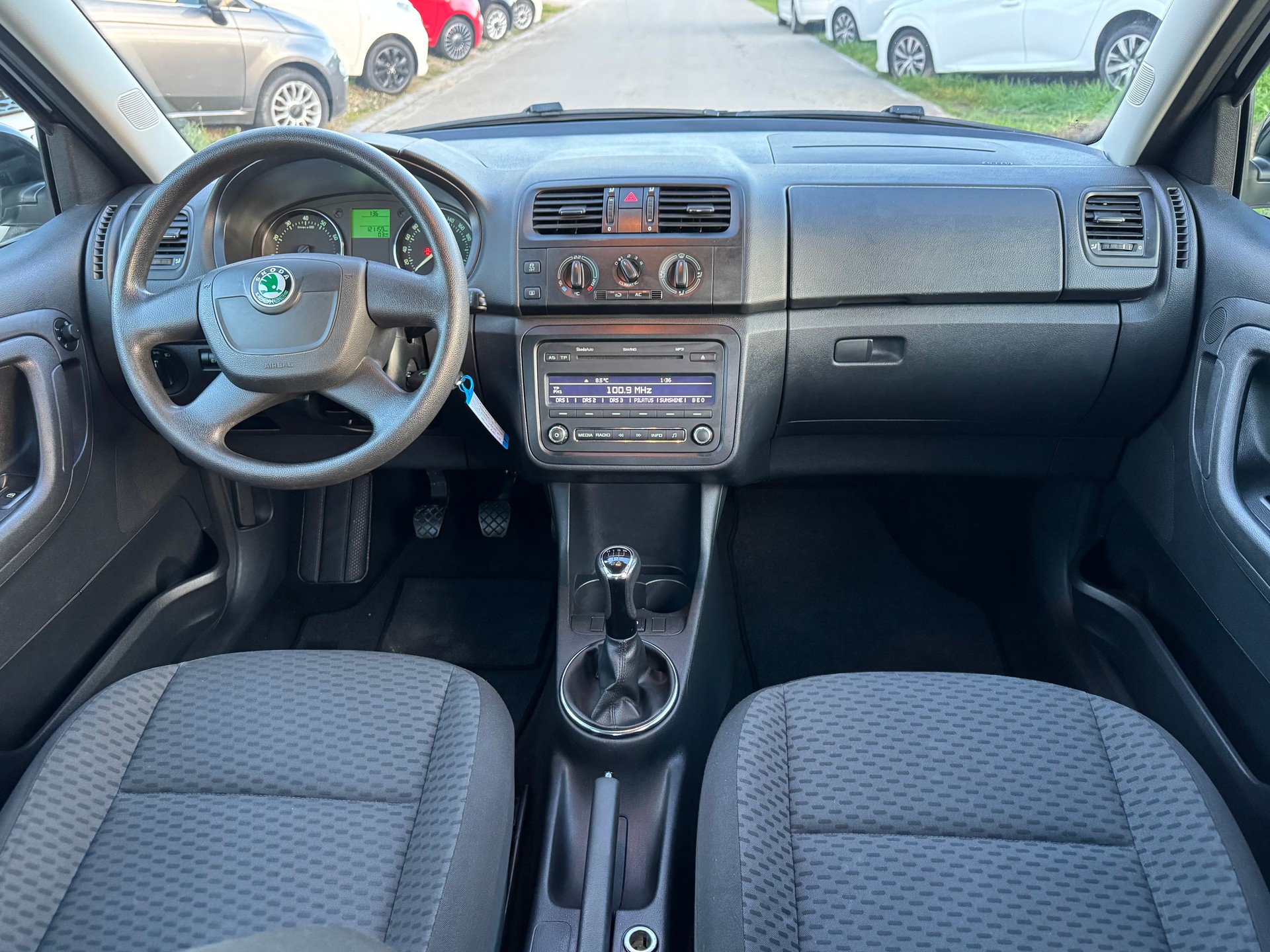 SKODA Fabia 1.2 TSI Elegance-image-7