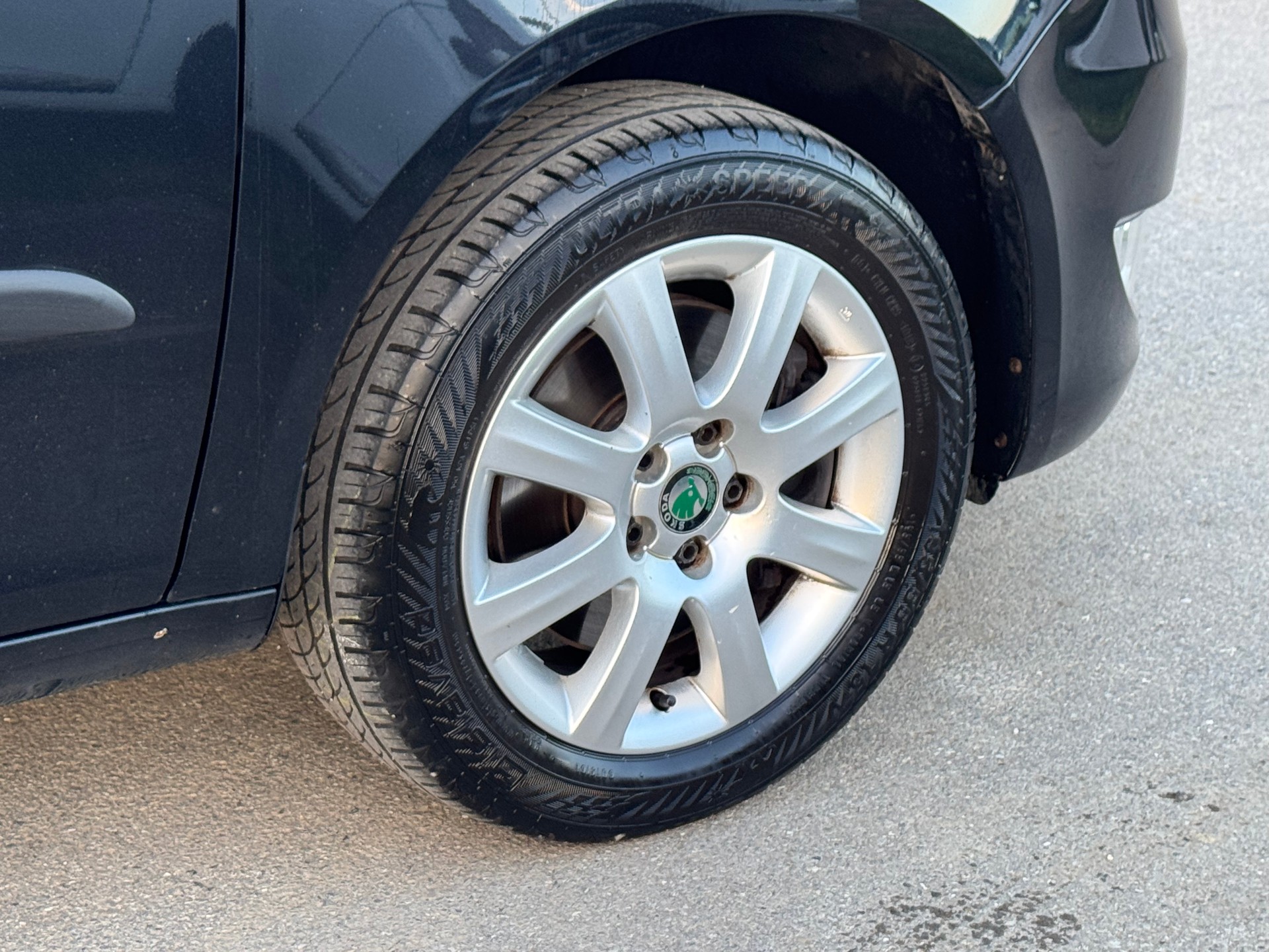 SKODA Fabia 1.2 TSI Elegance-image-4