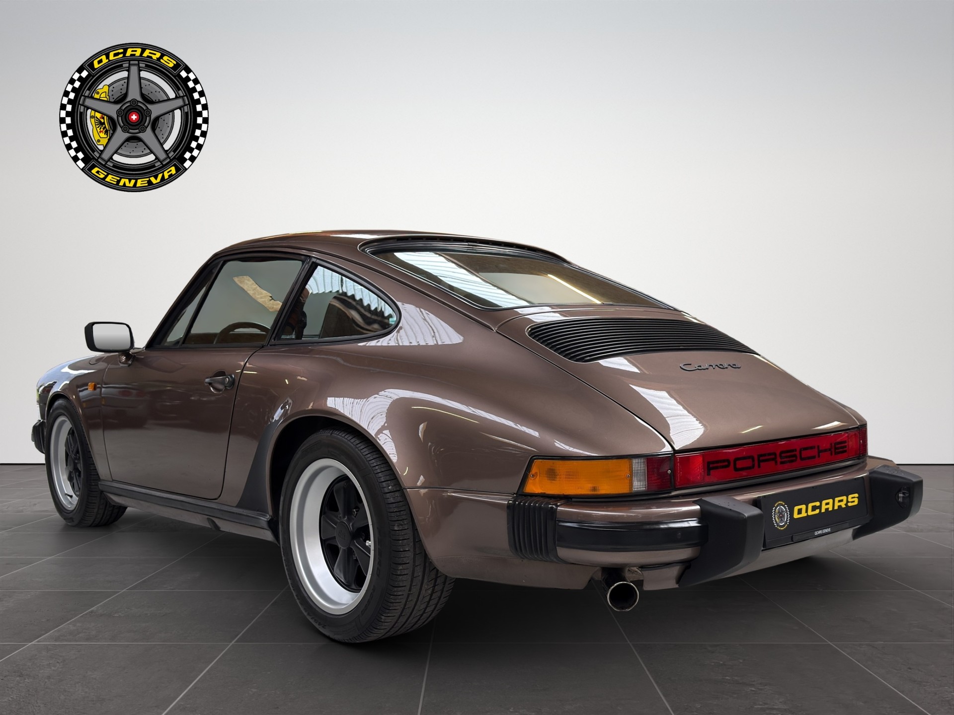 PORSCHE 911 Carrera-image-2