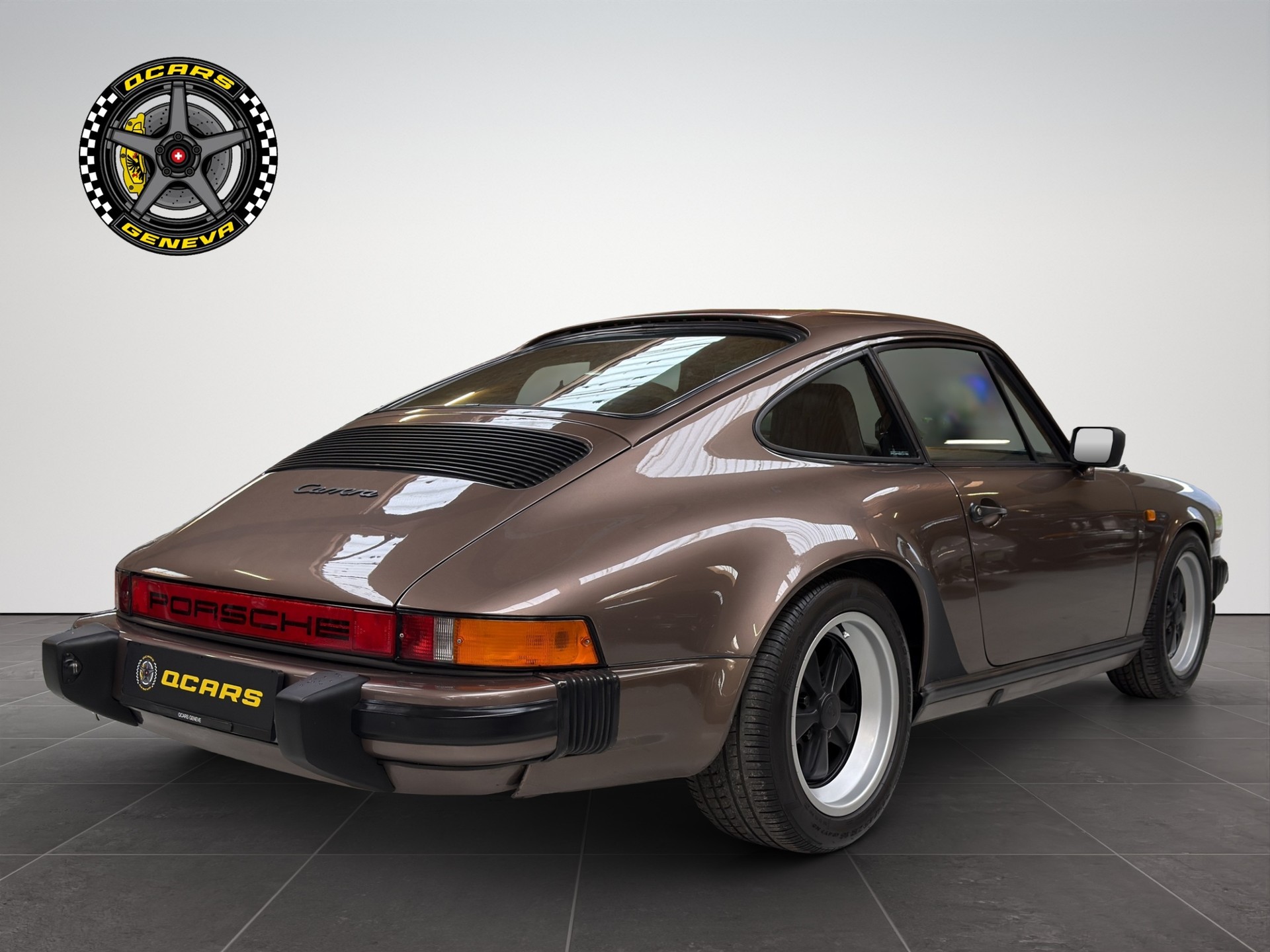 PORSCHE 911 Carrera-image-4