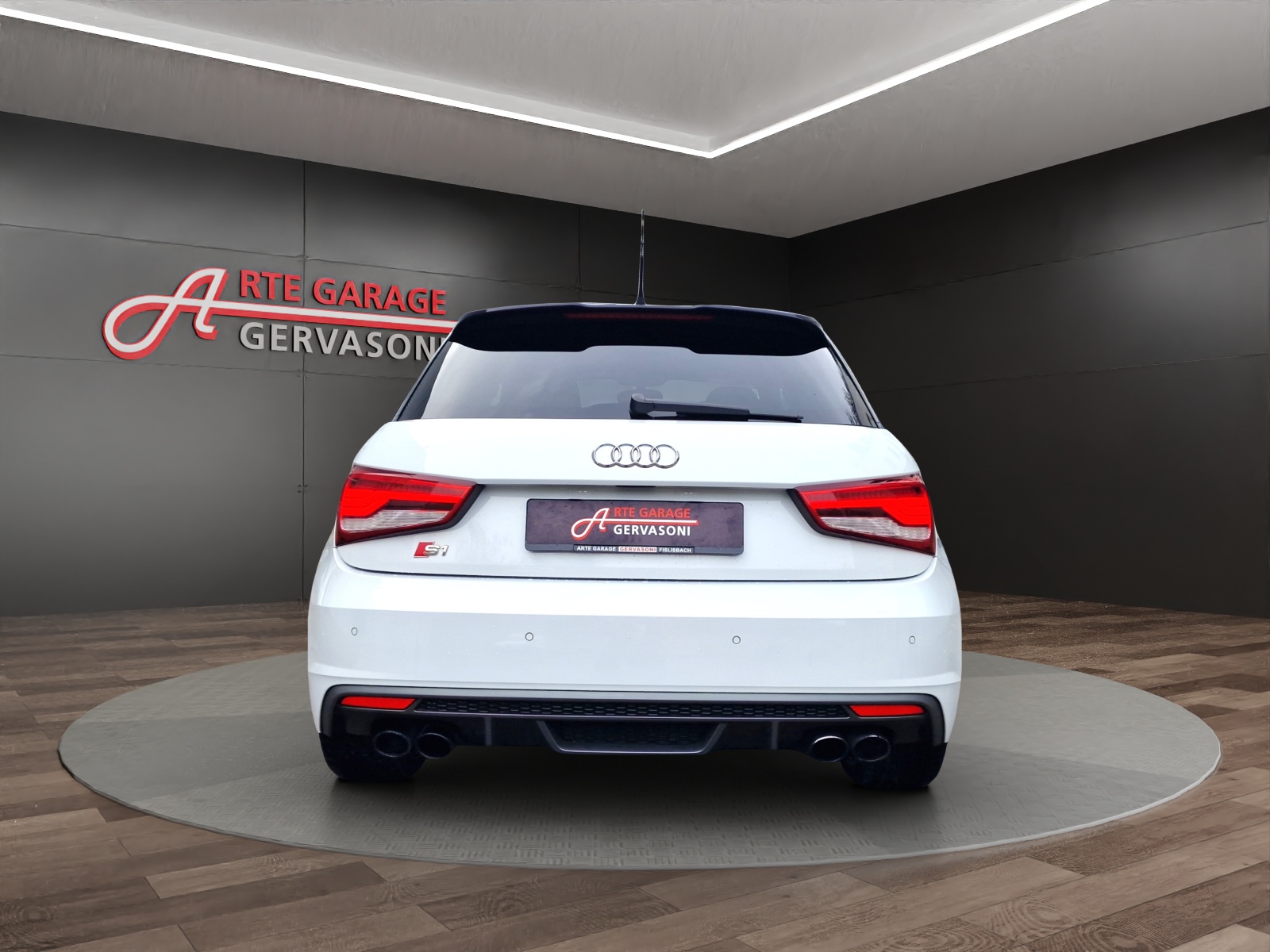 AUDI S1 Sportback 2.0 TFSI Sport quattro-image-5