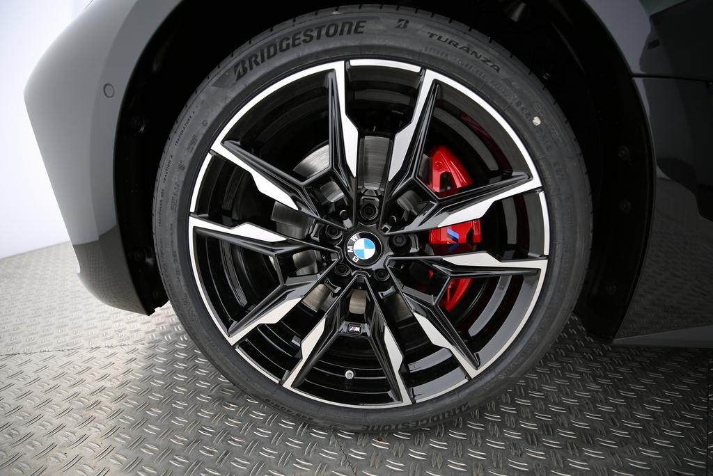 BMW M440i xDrive Gran Coupé-image-2