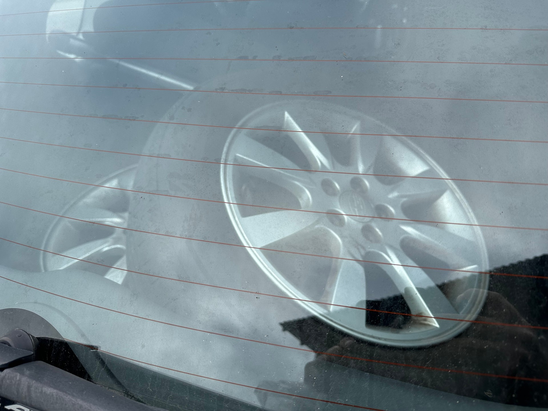 HYUNDAI i20 1.4 Swiss Plus Edition-image-4