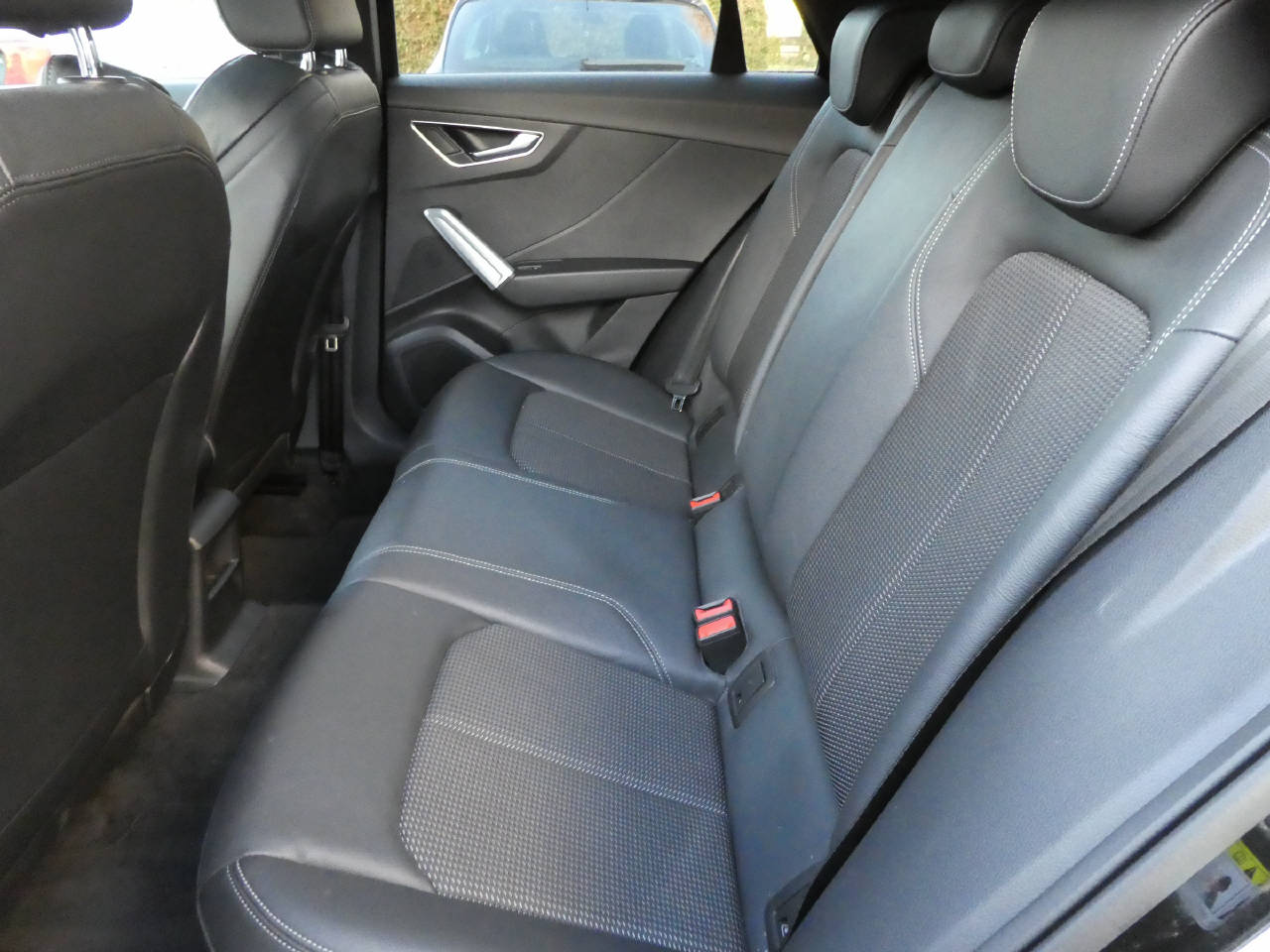 AUDI Q2 1.5 35 TFSI S Line S-Tronic-image-10